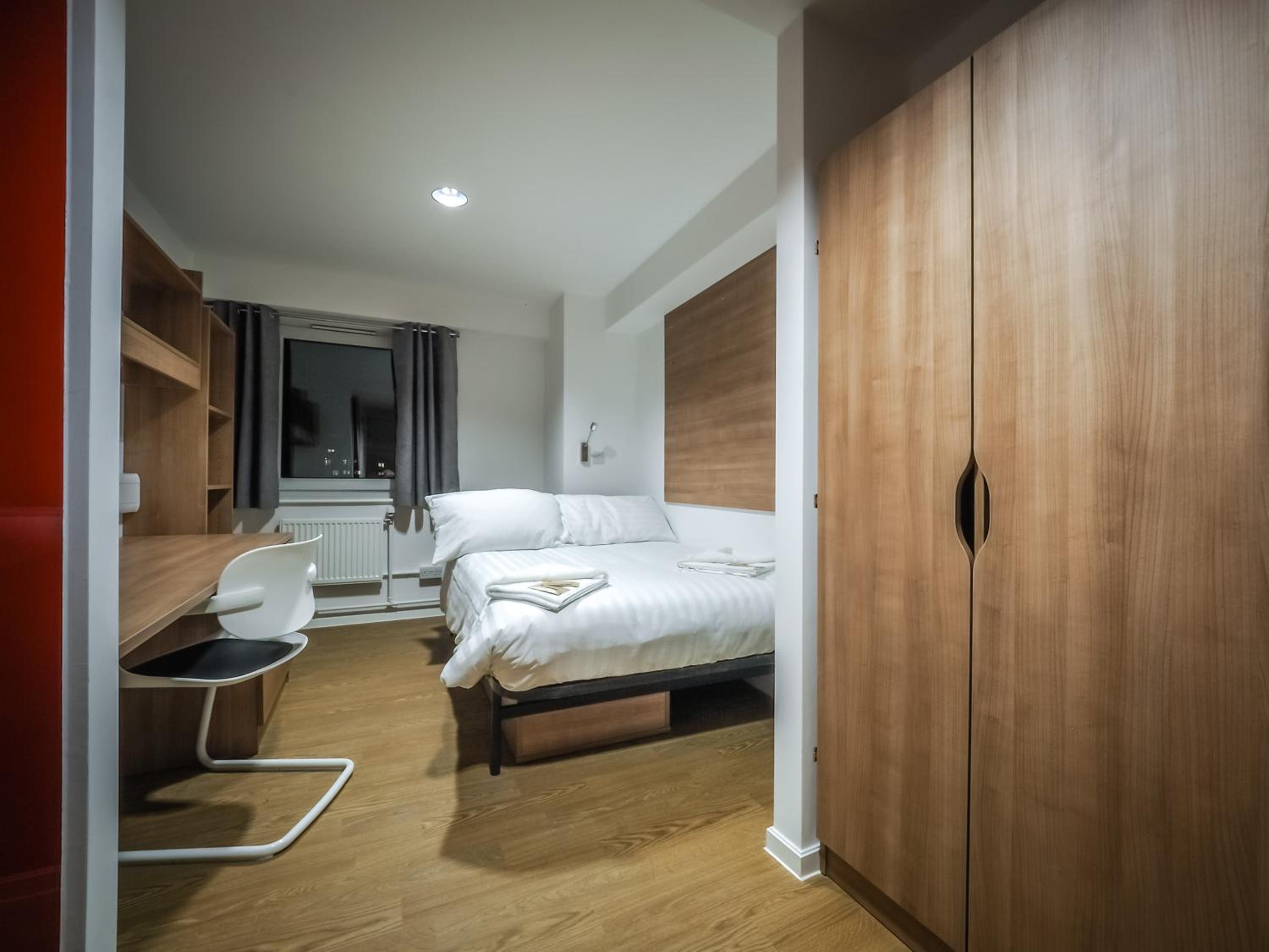 Standard Double Room with Shared Bathroom photo 2