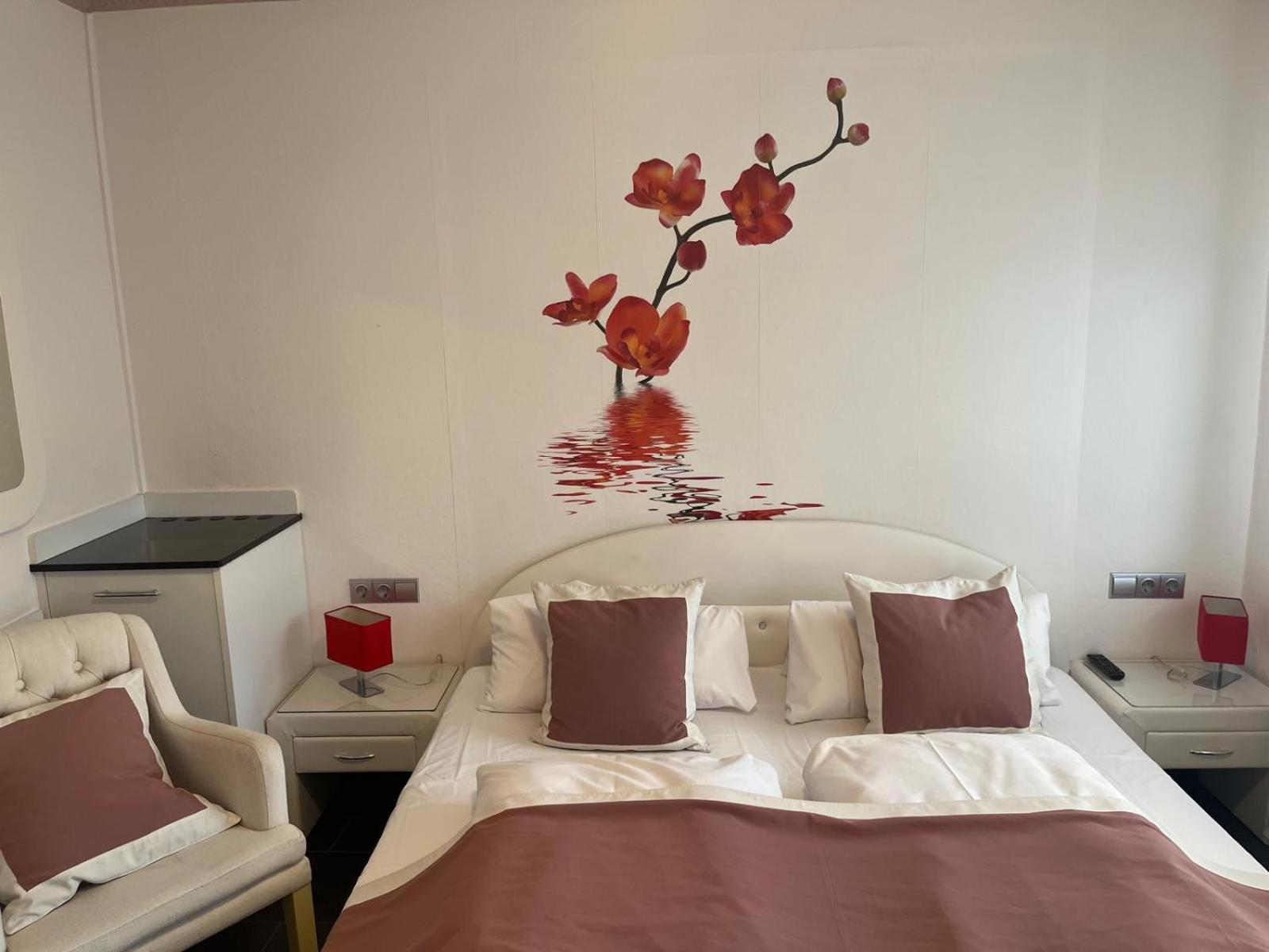 Standard Double Room - Photo 2