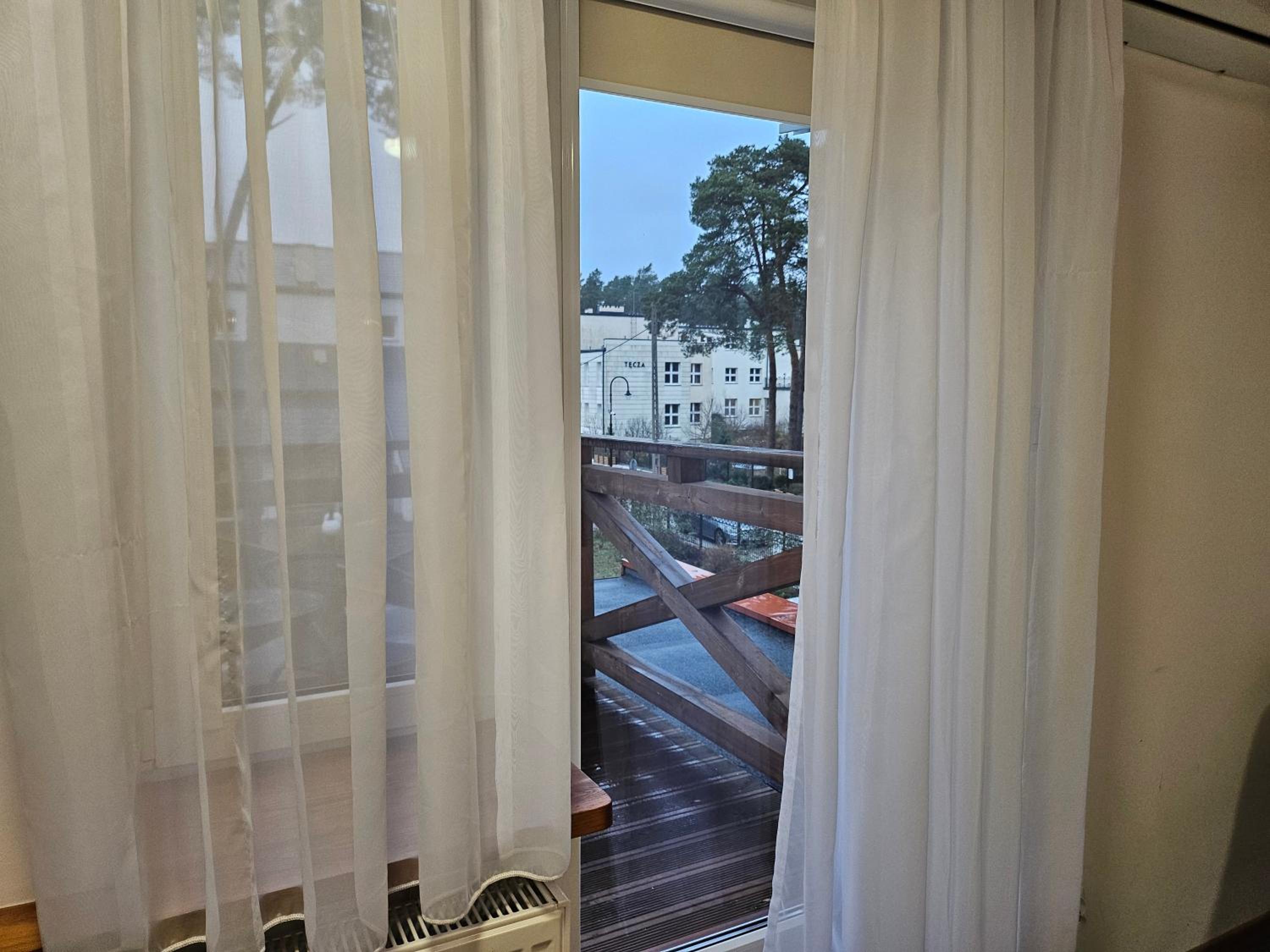 Double Room with Balcony - Photo 19