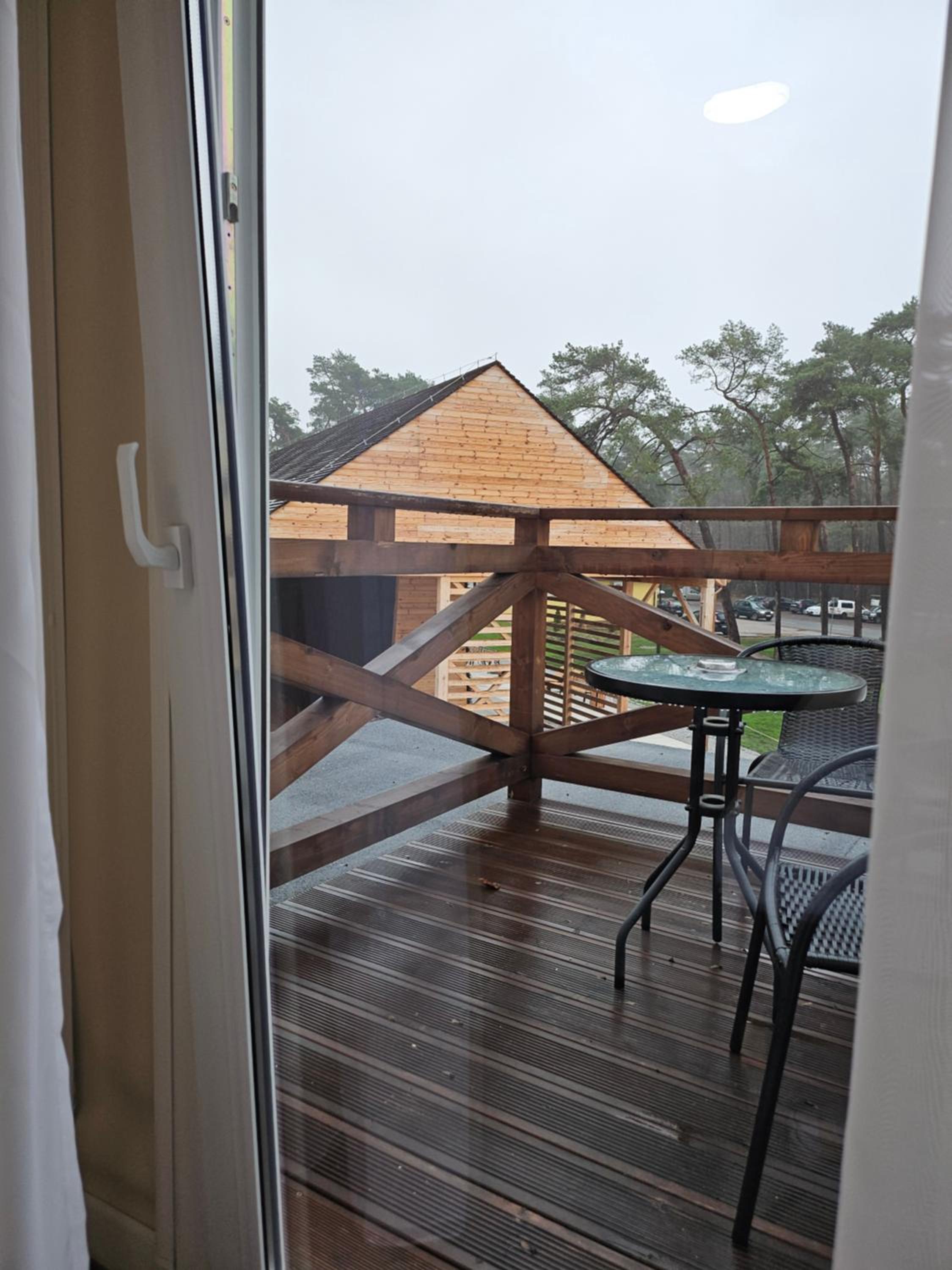 Double Room with Balcony - Photo 23