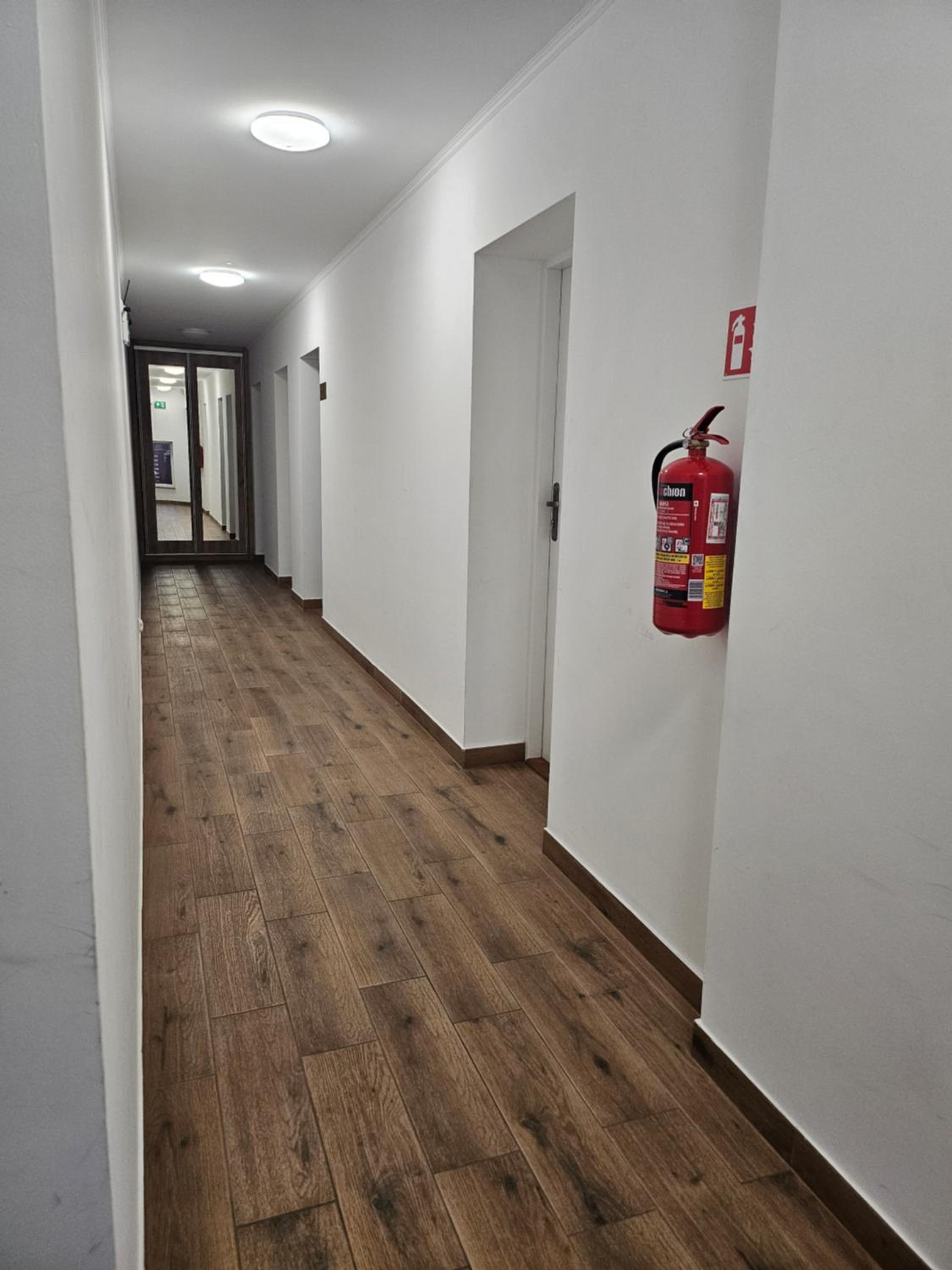 Double Room with Balcony - Photo 26