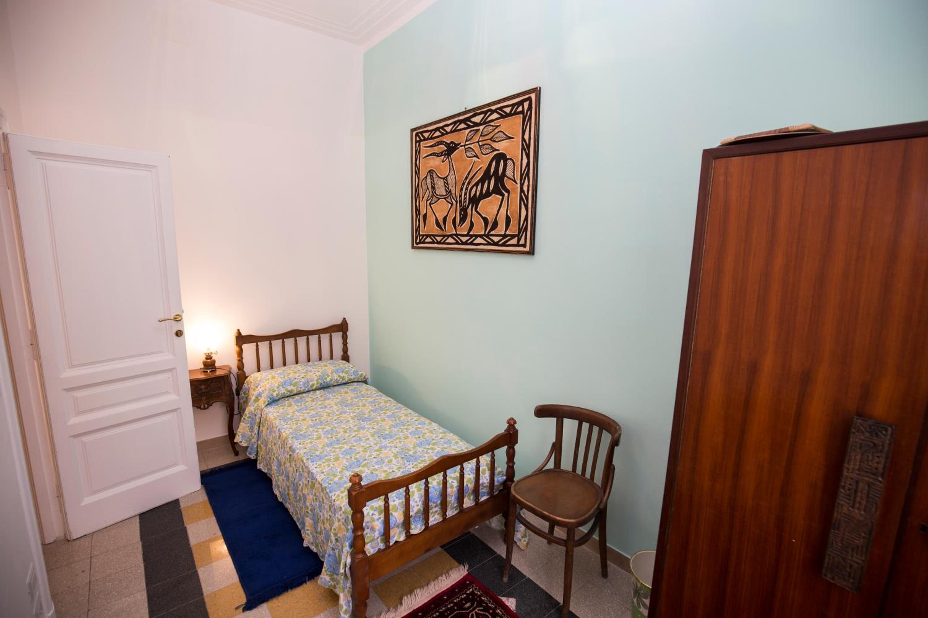 Standard Single Room with Shared Bathroom