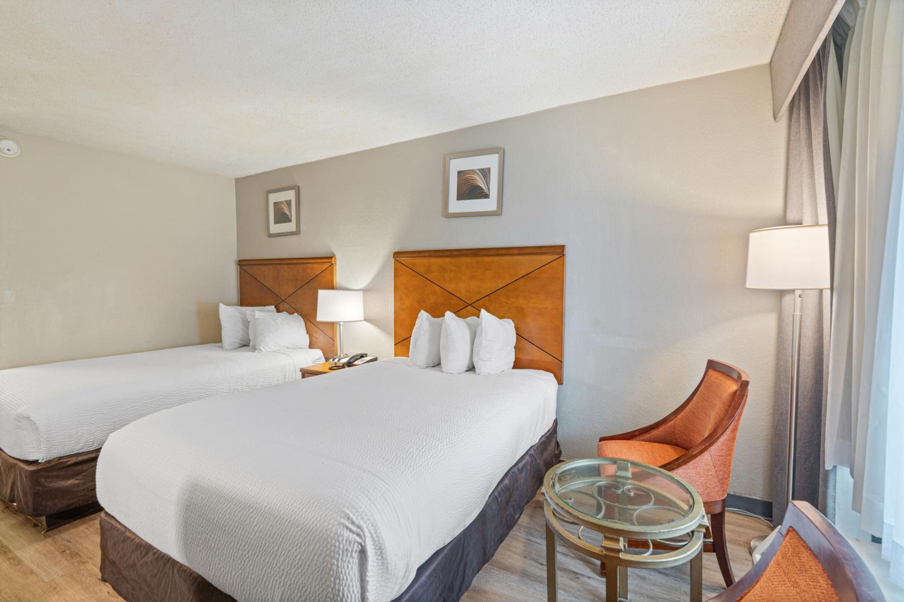 Standard Double Room with Two Double Beds - Photo 1