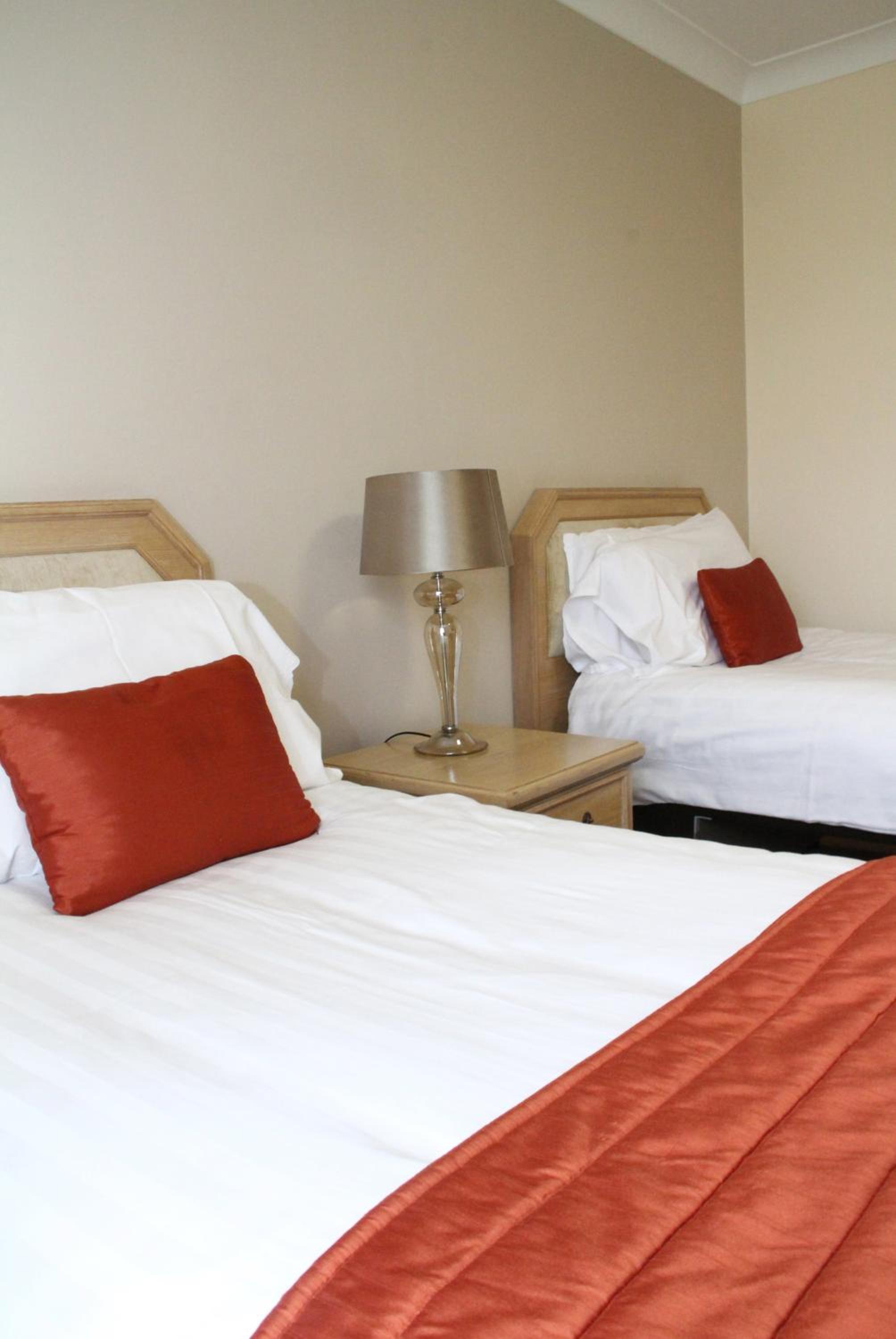 Standard Twin Room photo 3