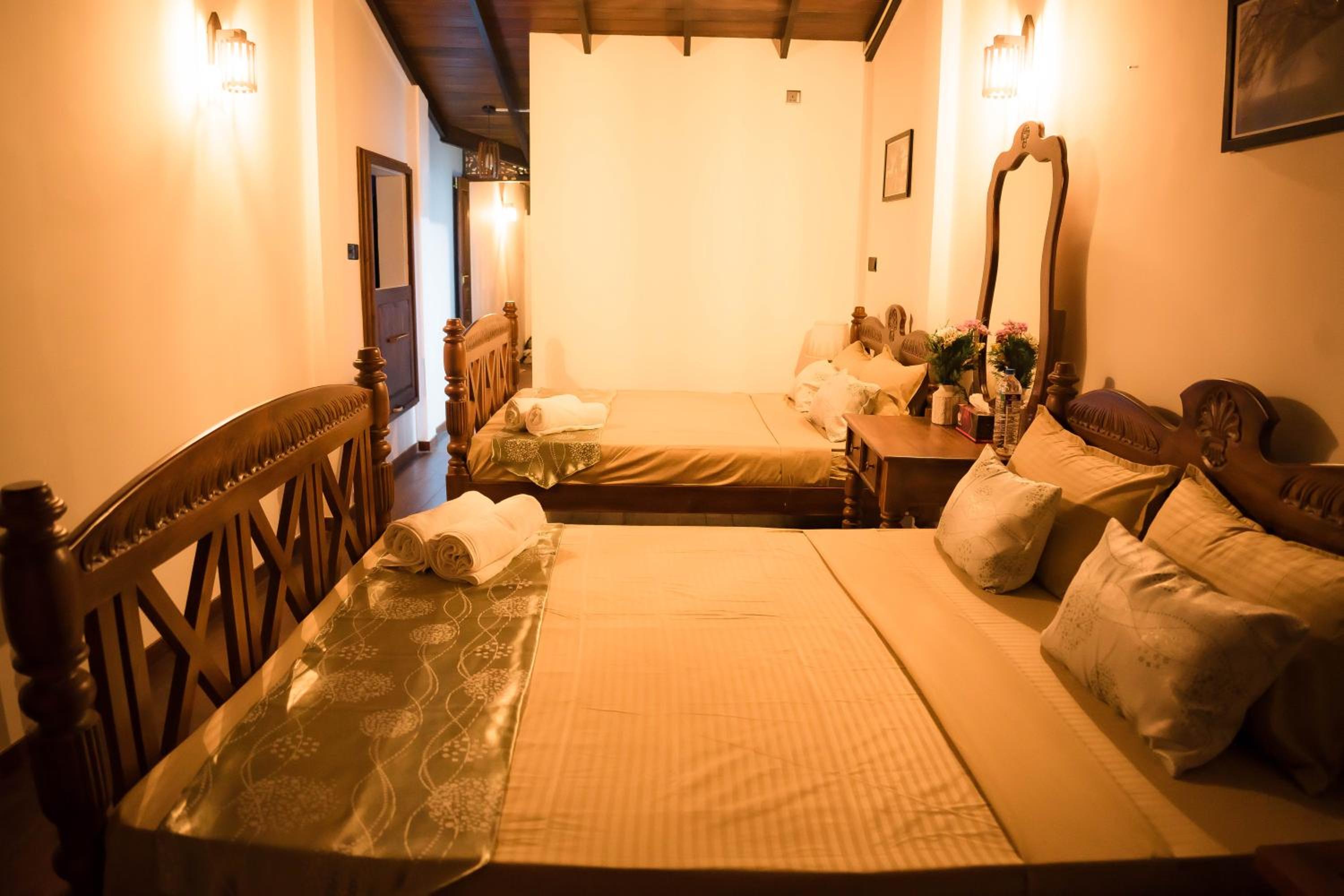 Double or Twin Room with Side Sea View photo 2