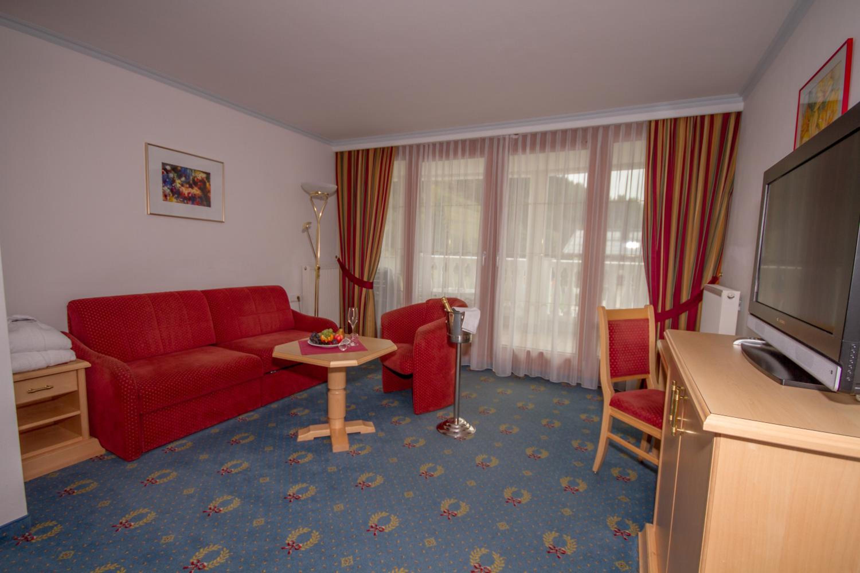Suite with Balcony photo 2