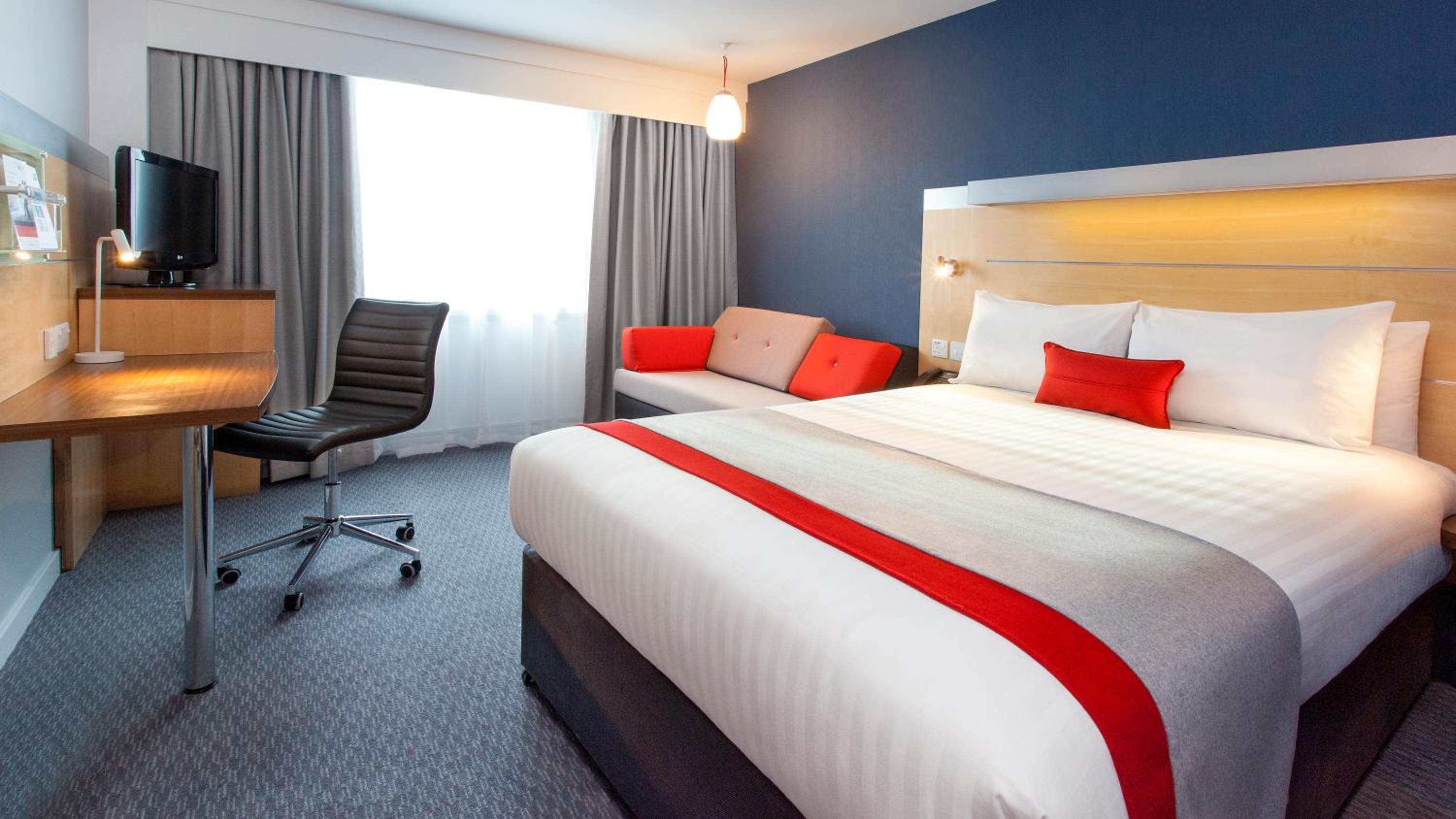 Standard Double Room with Free Hot Breakfast