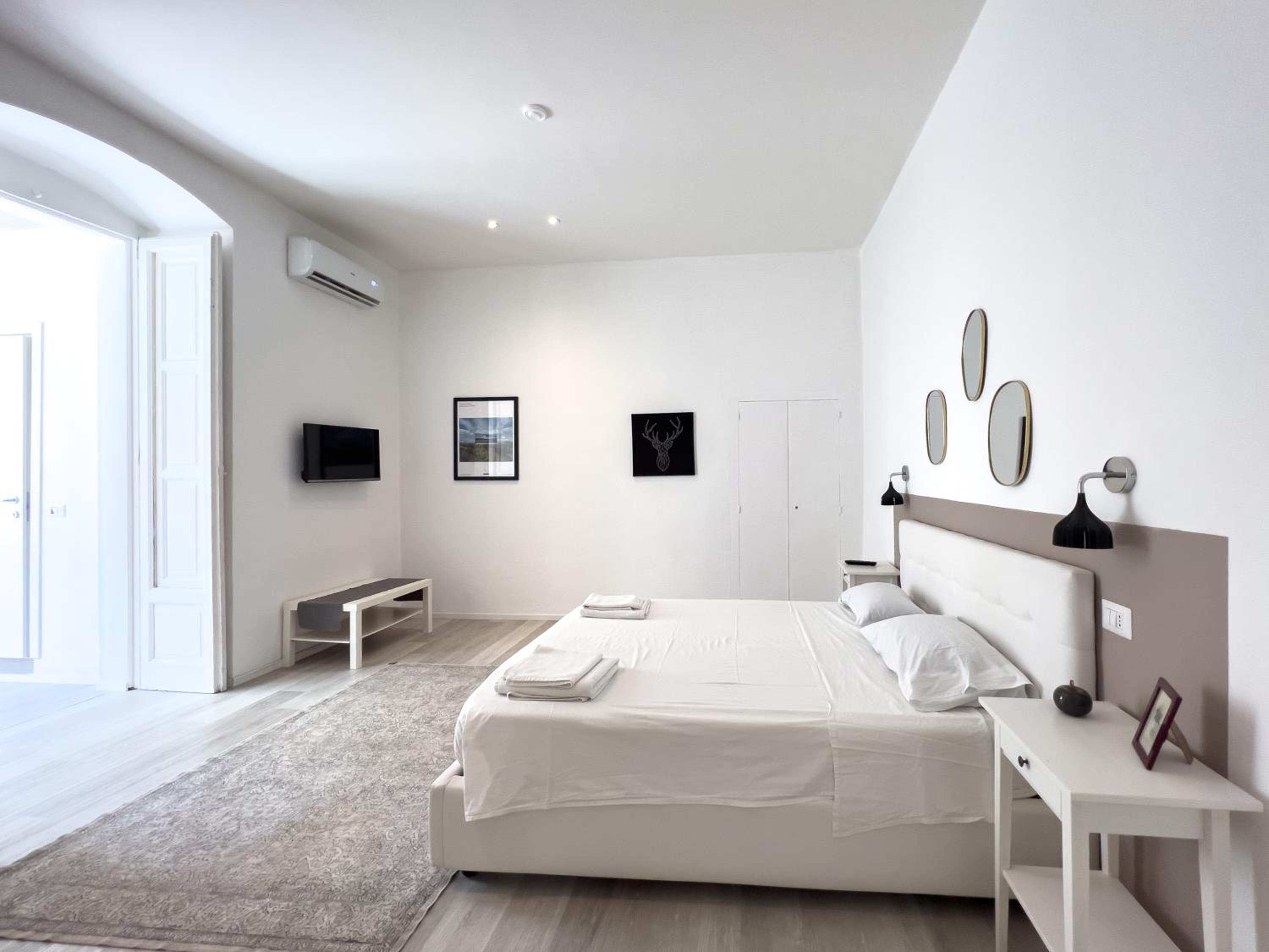 Two-Bedroom Apartment - Photo 6