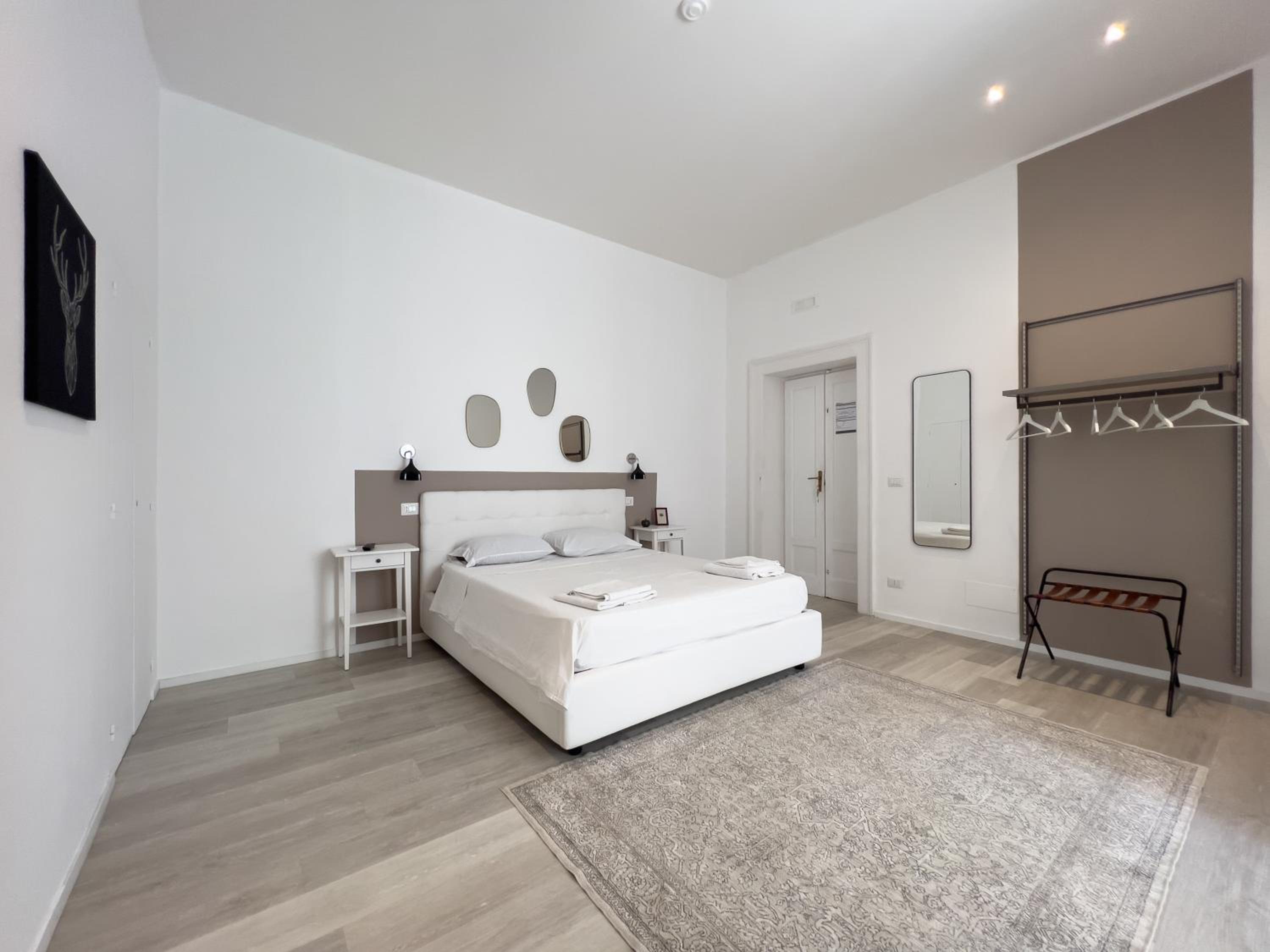 Two-Bedroom Apartment - Photo 8