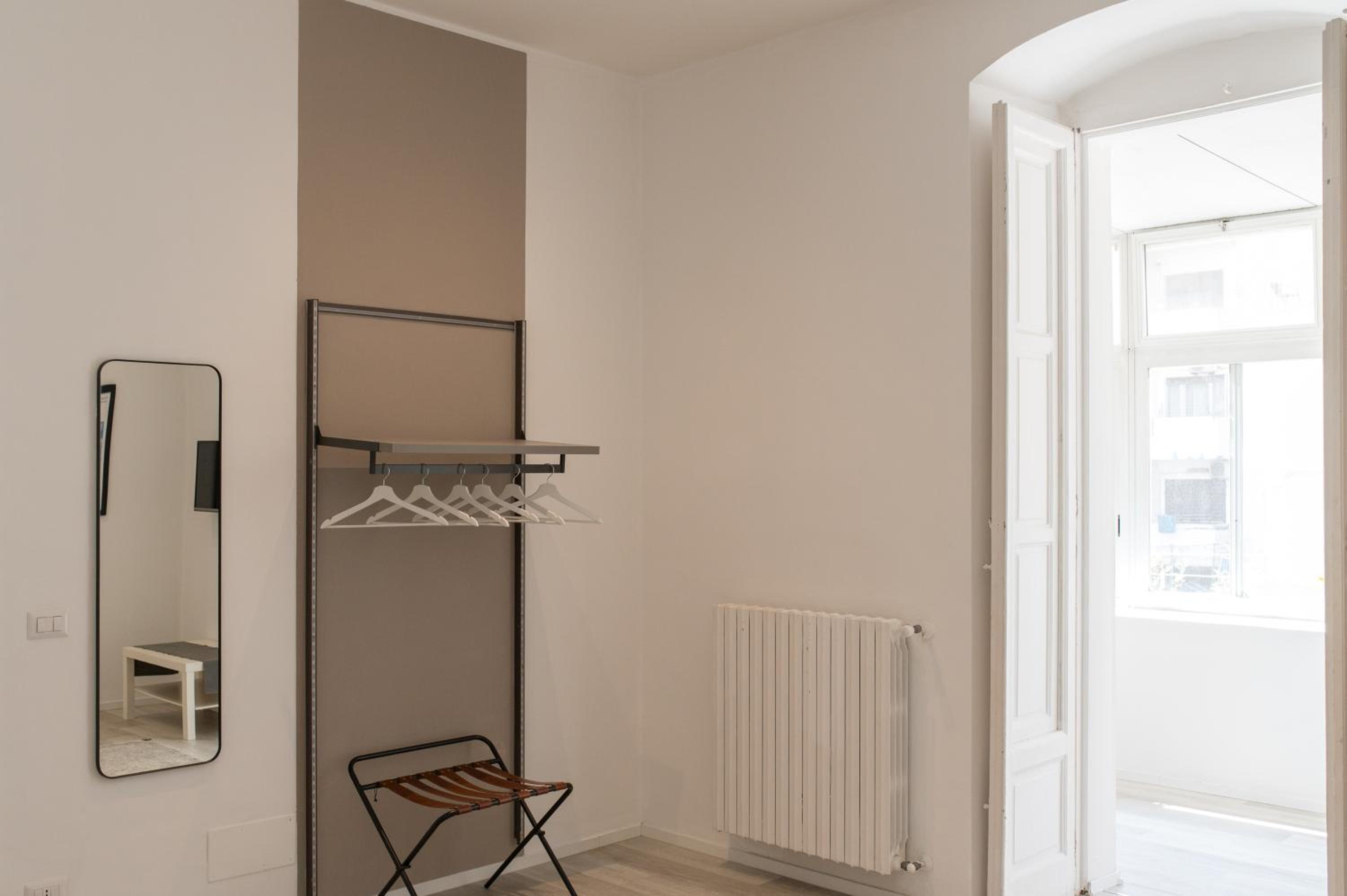 Two-Bedroom Apartment - Photo 2