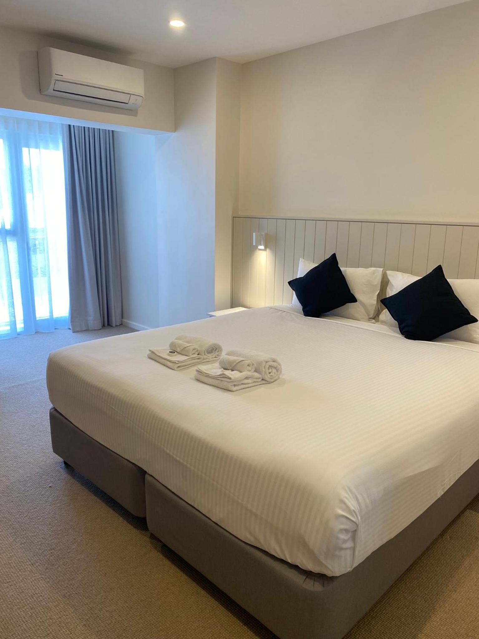 Standard Twin Room - Photo 10