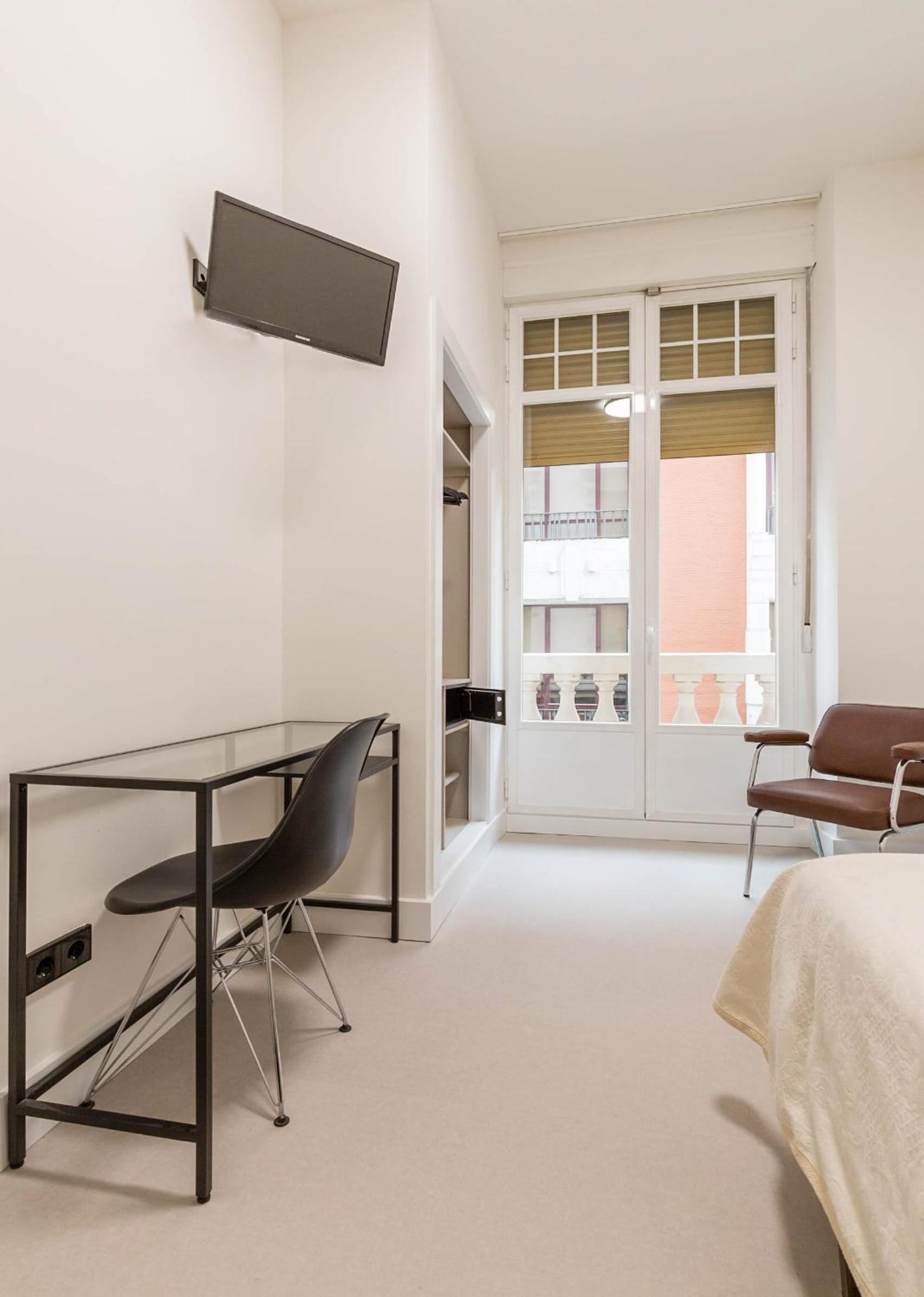 Single Room photo 2