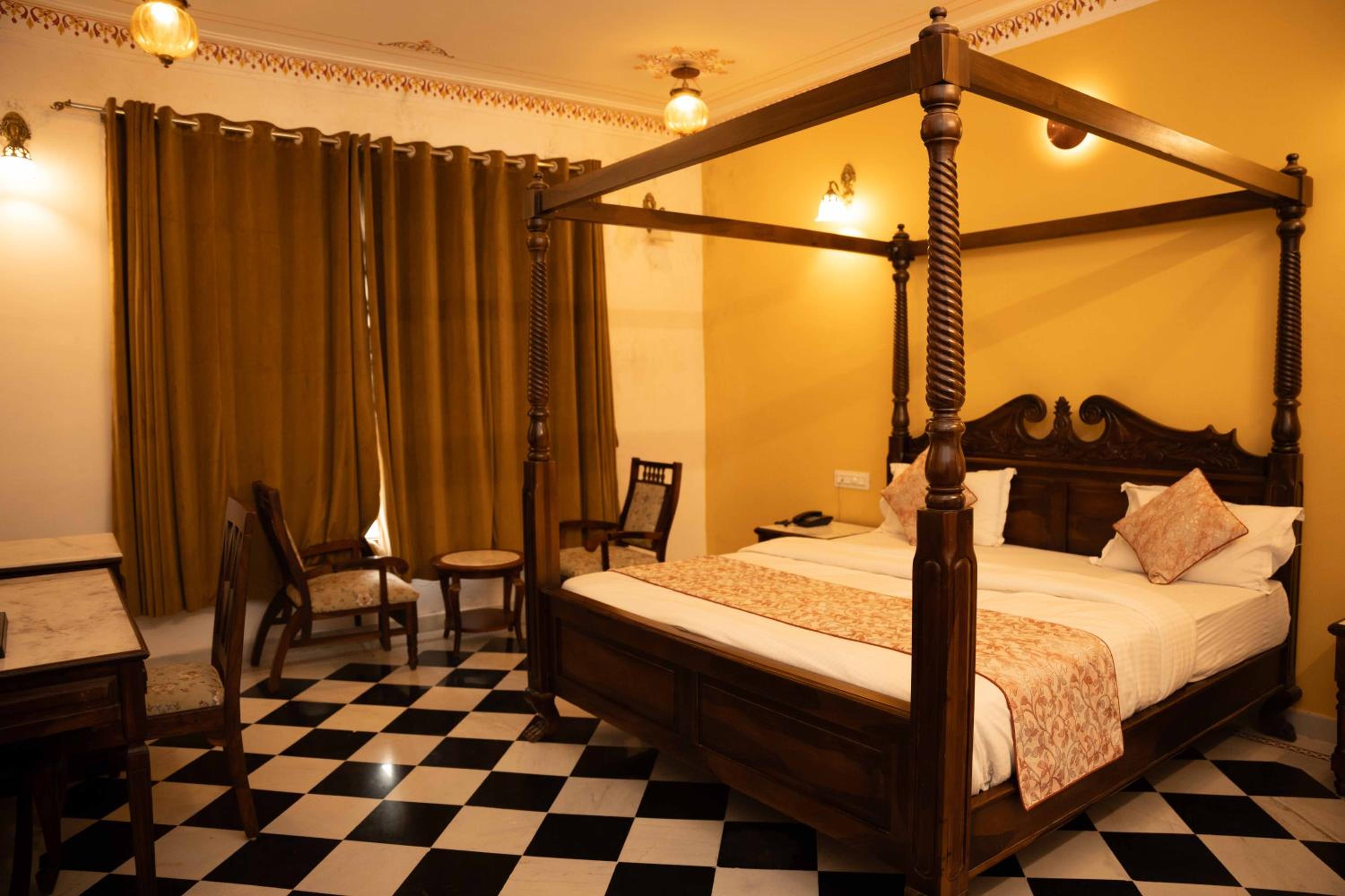 Superior Double Room - Photo 11