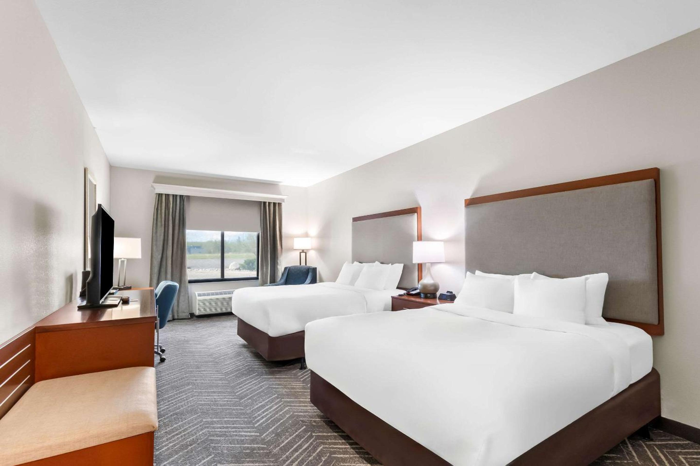 Queen Room with Two Queen Beds - Accessible/Non-Smoking  - Photo 1