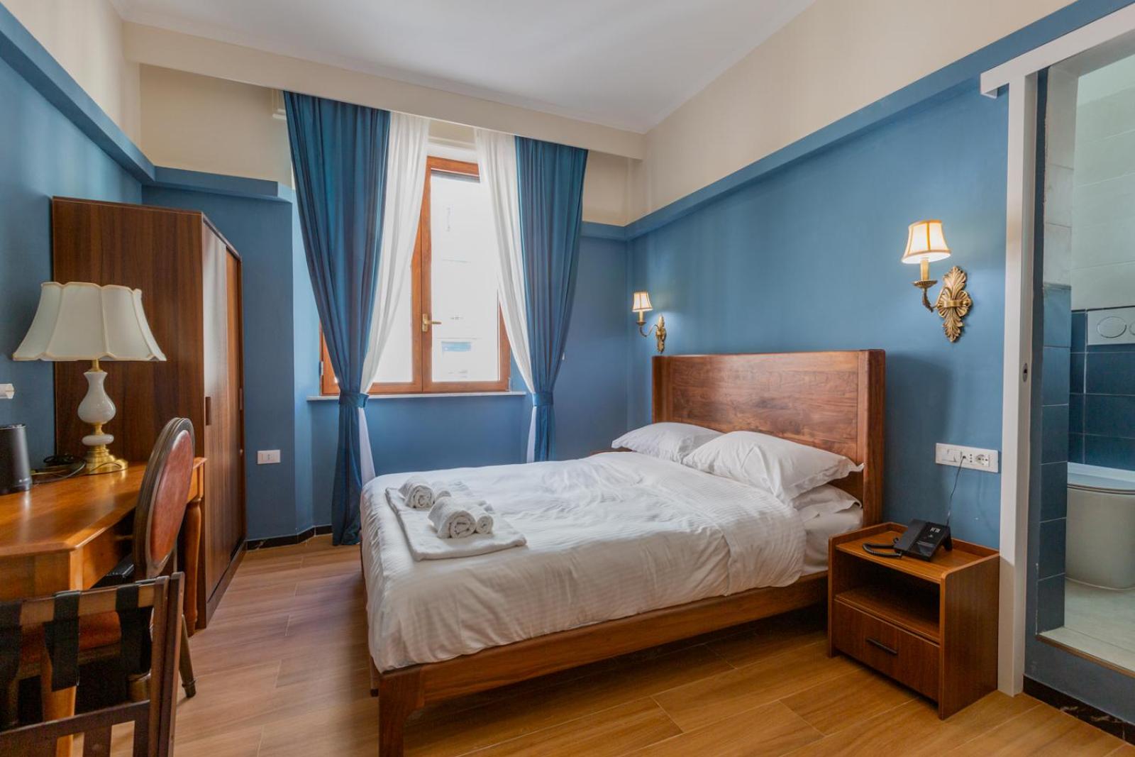 Standard Double Room photo 2