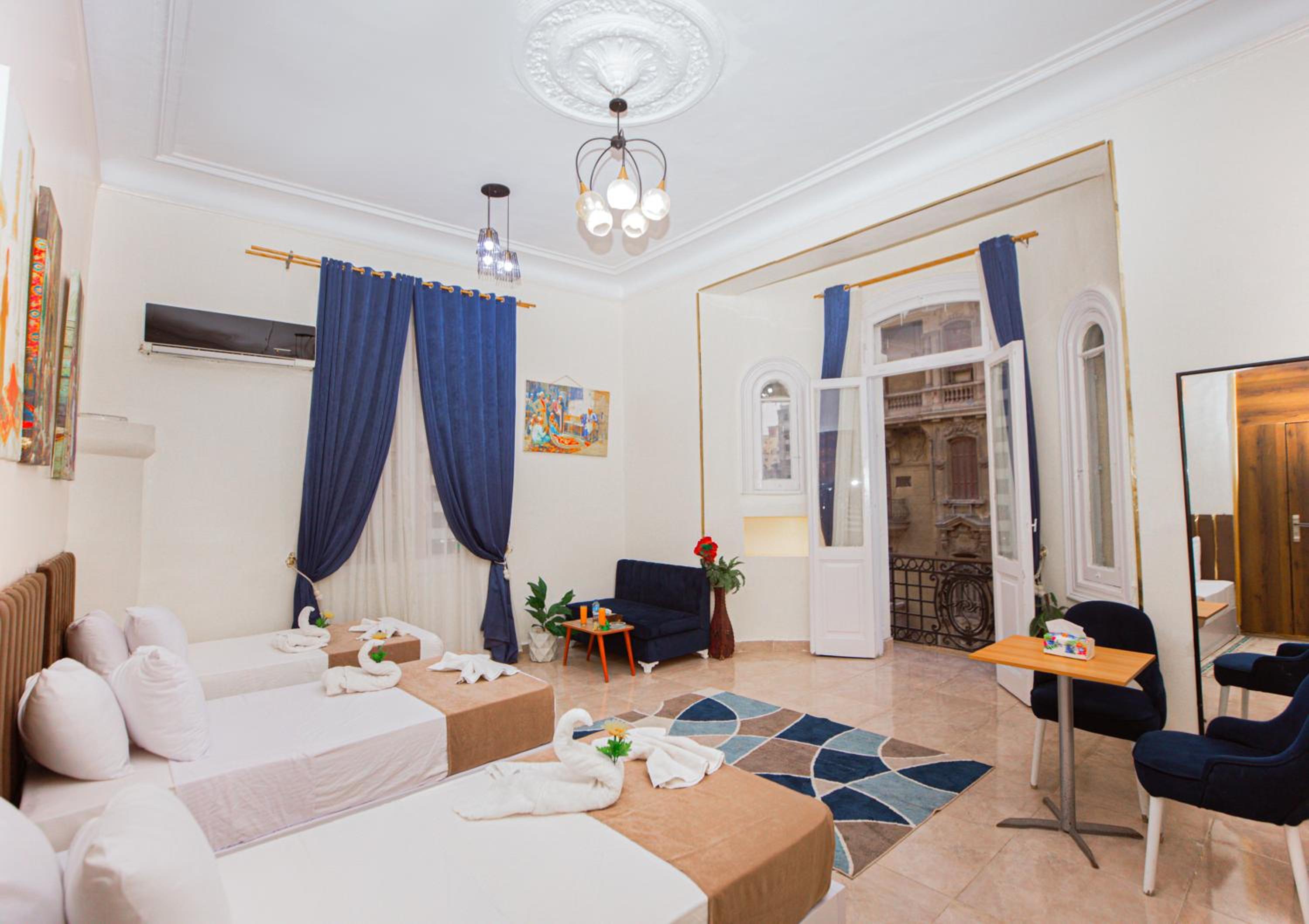 Deluxe King Suite