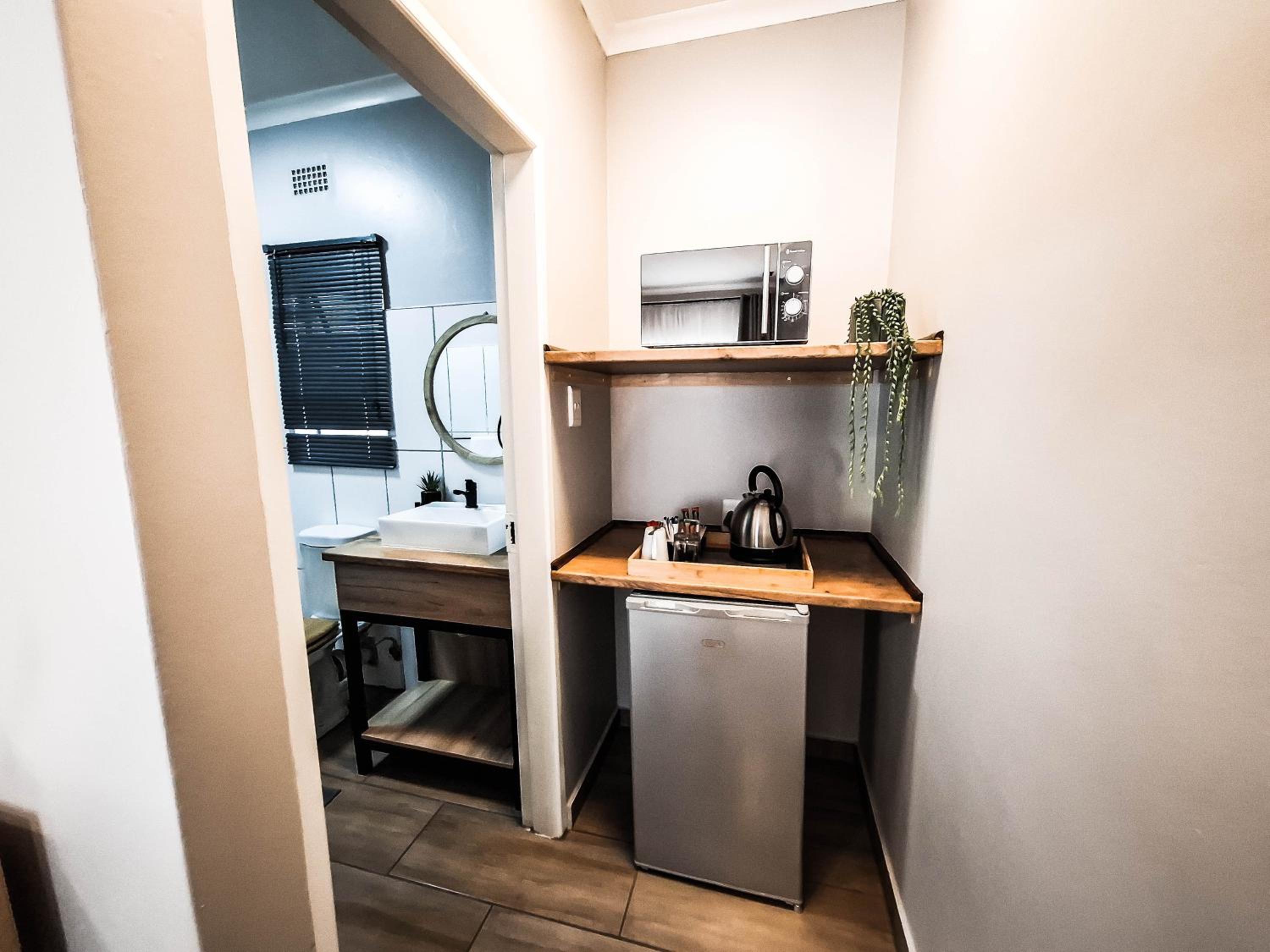 Double Room - Photo 22