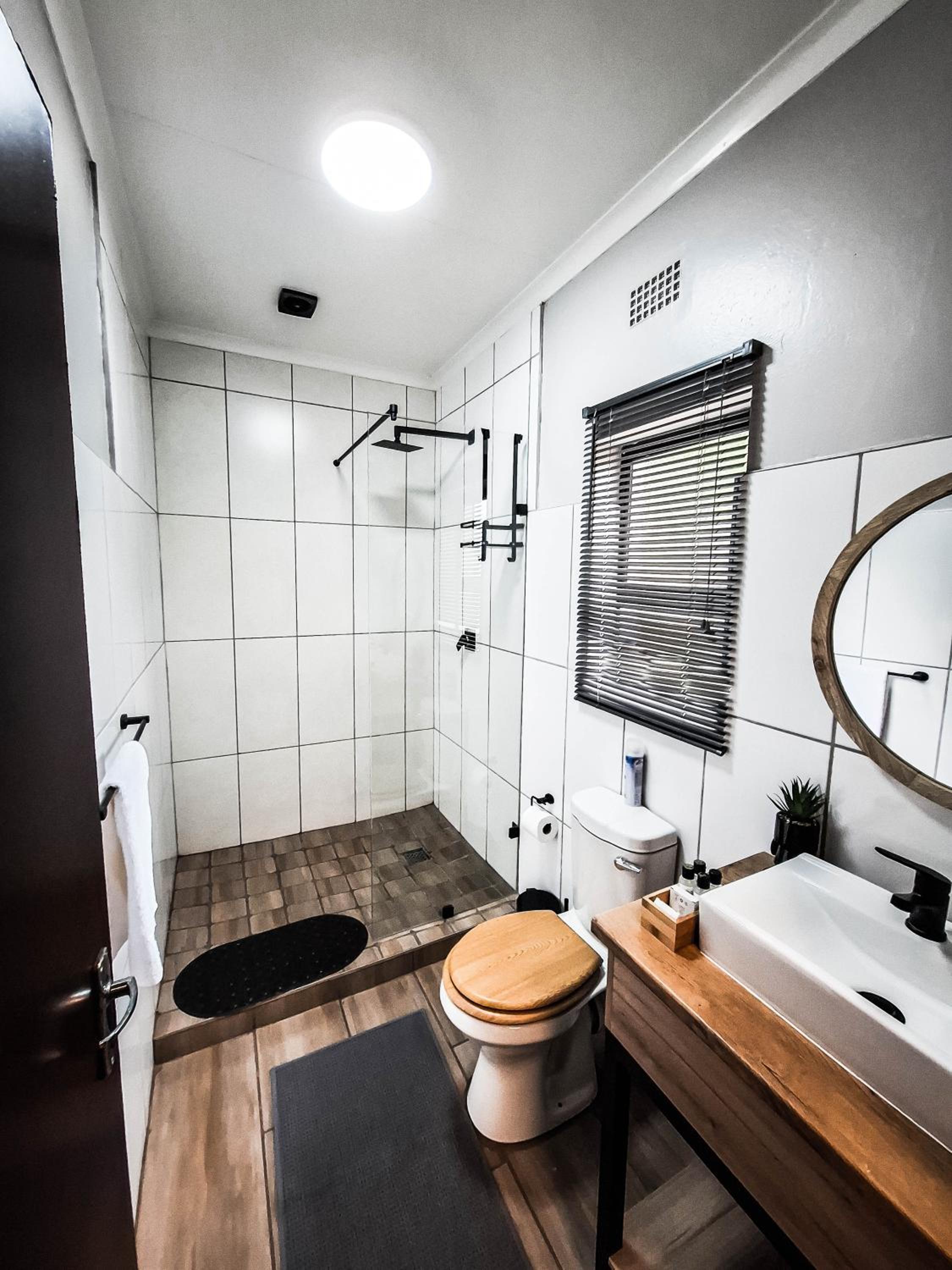 Double Room - Photo 23