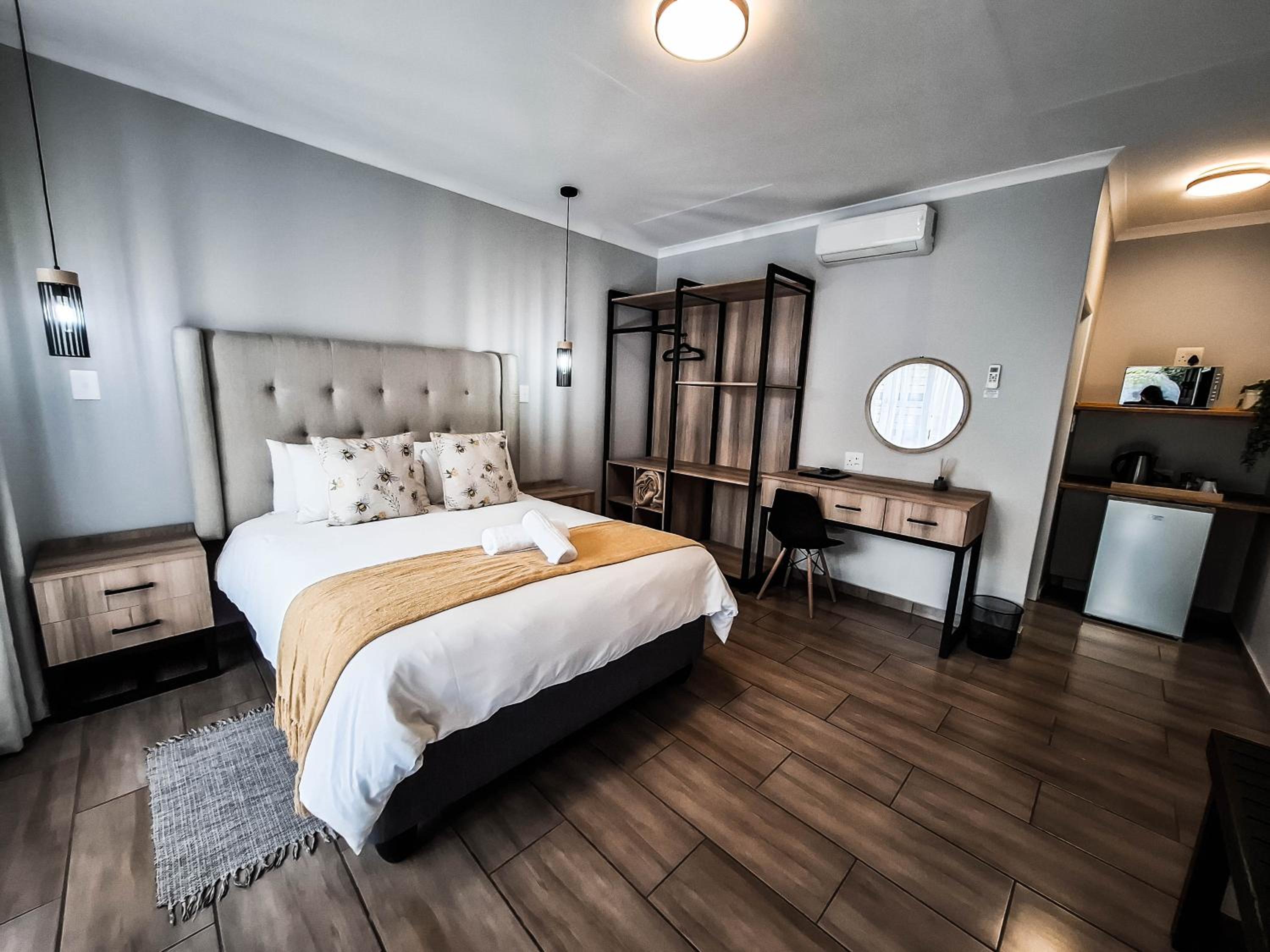 Double Room - Photo 24