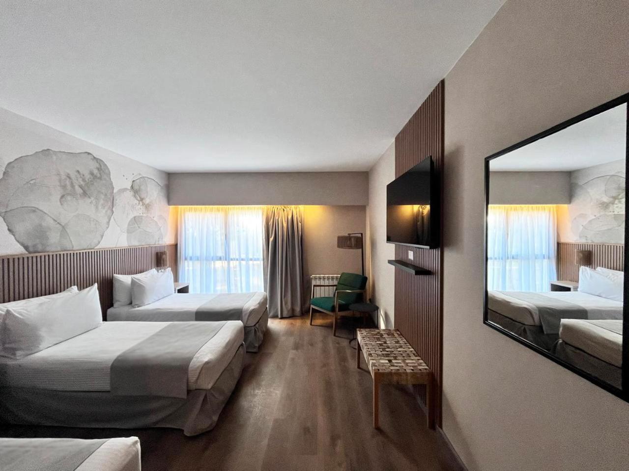 Superior Triple Room photo 2