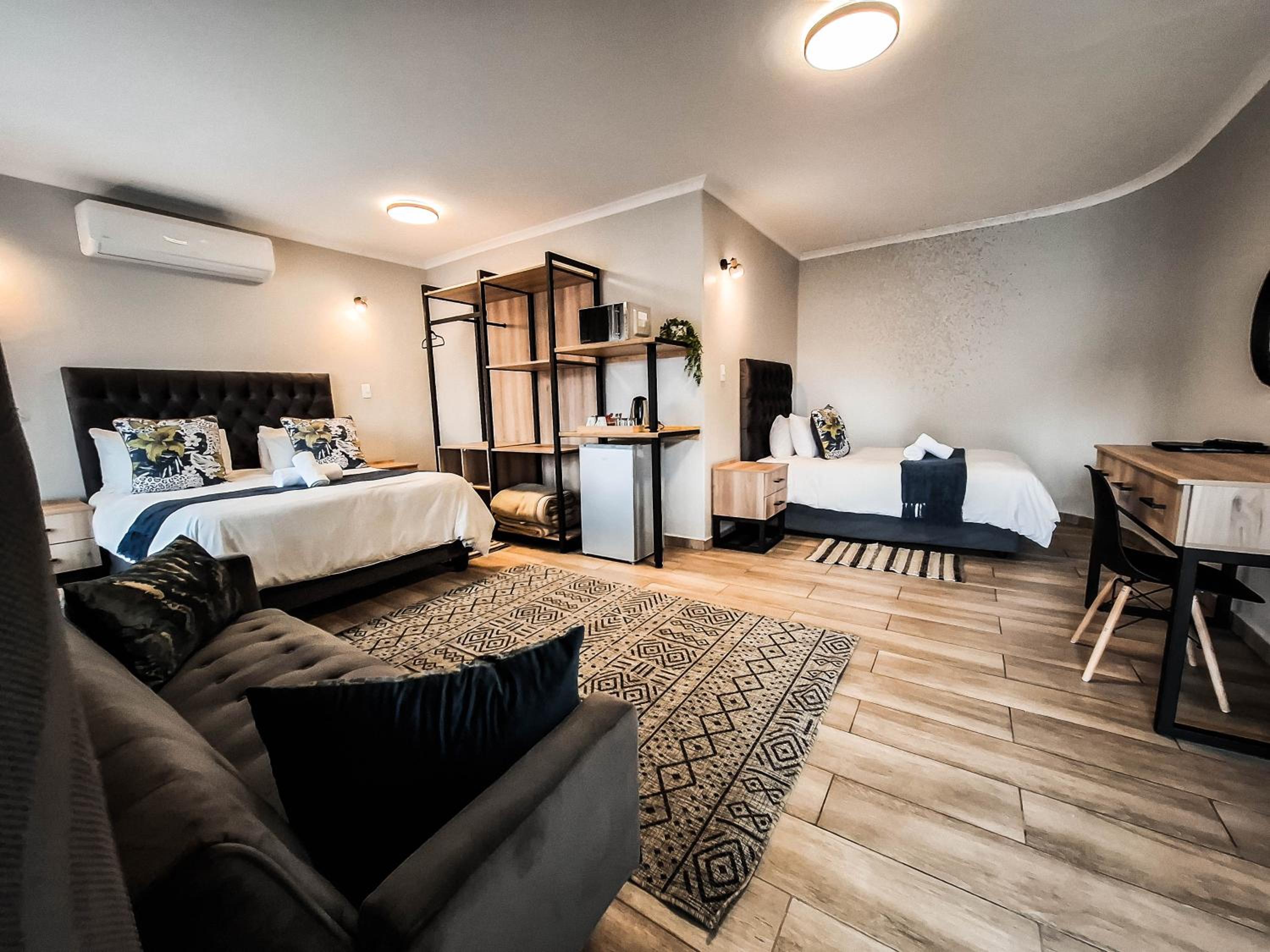 Deluxe Double Room - Photo 1