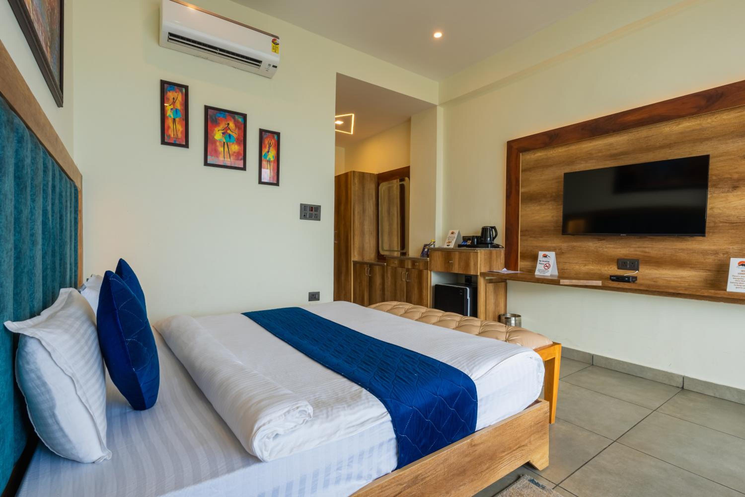 Standard Double Room photo 3