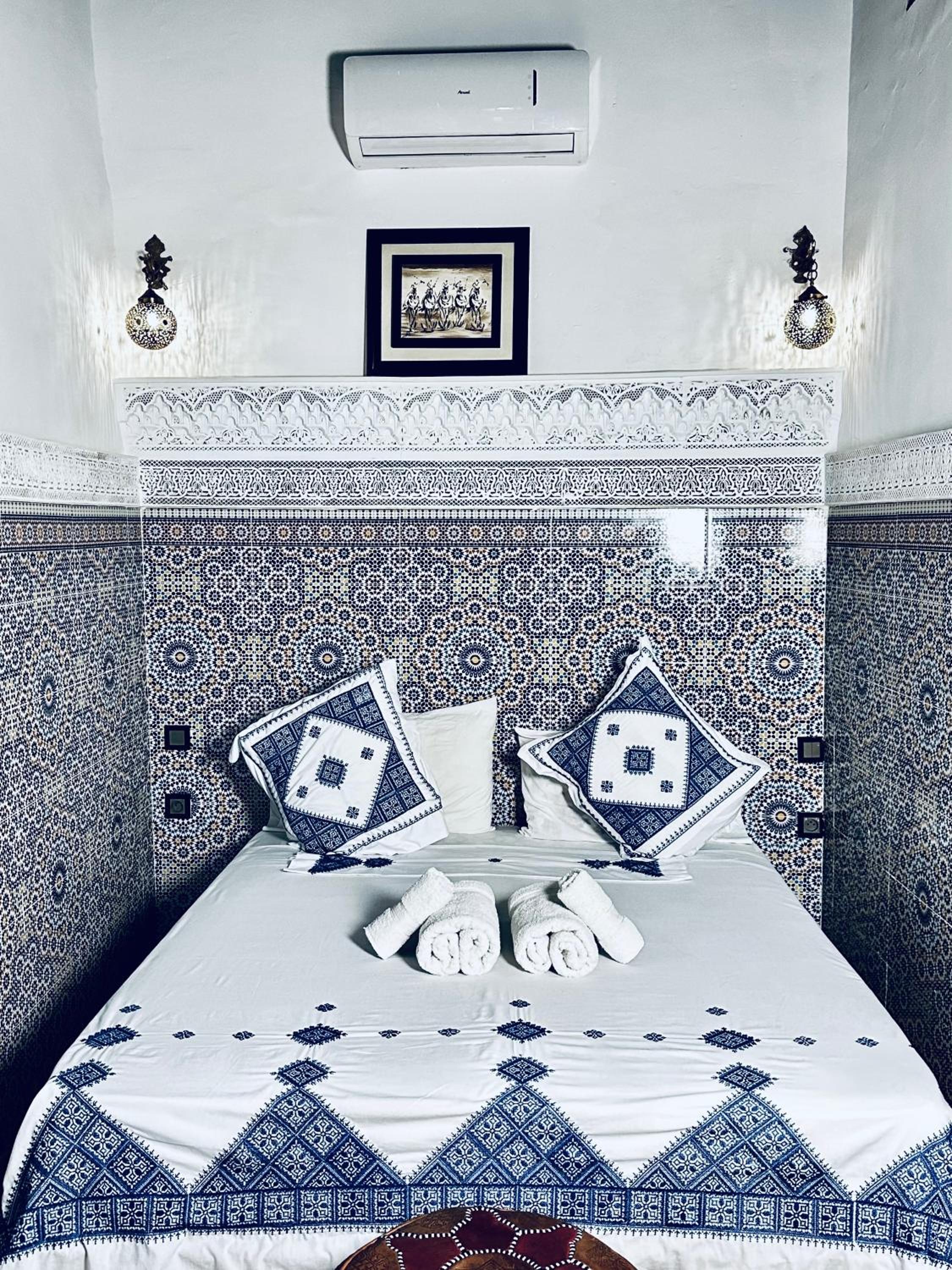 Double Room - Photo 7