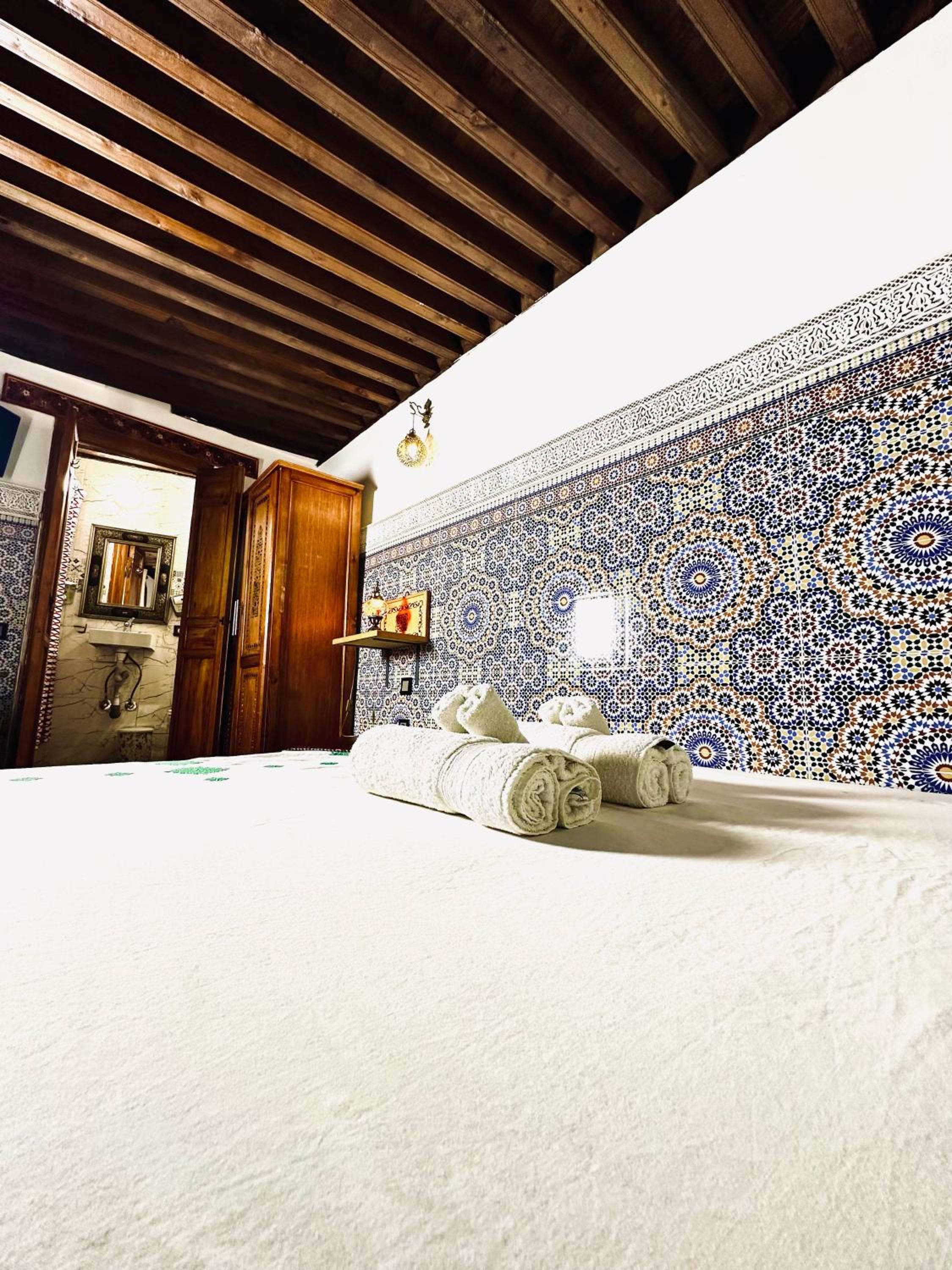 Deluxe Double Room - Photo 7