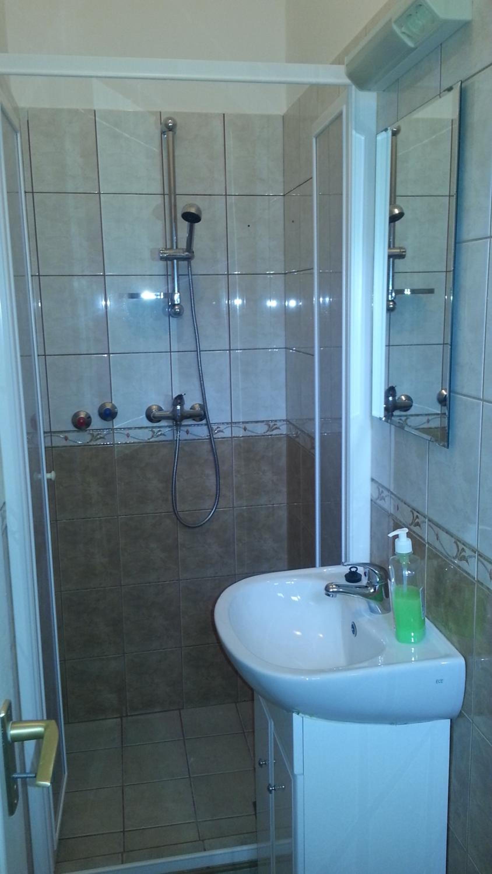 Triple Room with Private Bathroom photo 3