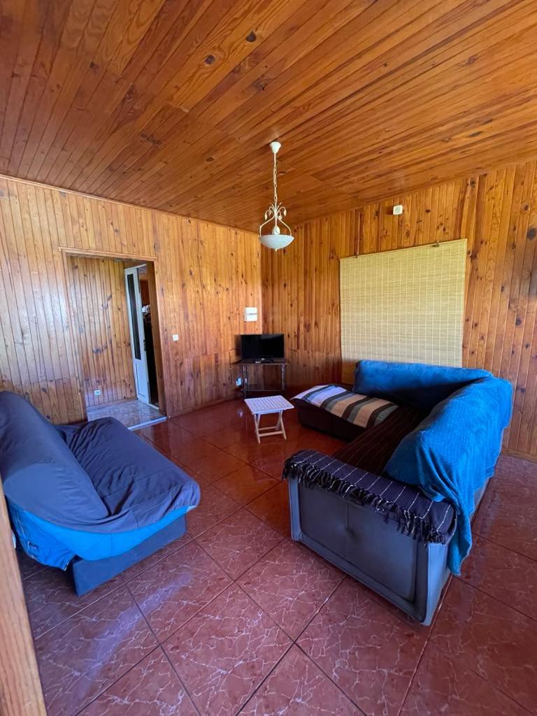 Two-Bedroom House - Photo 4