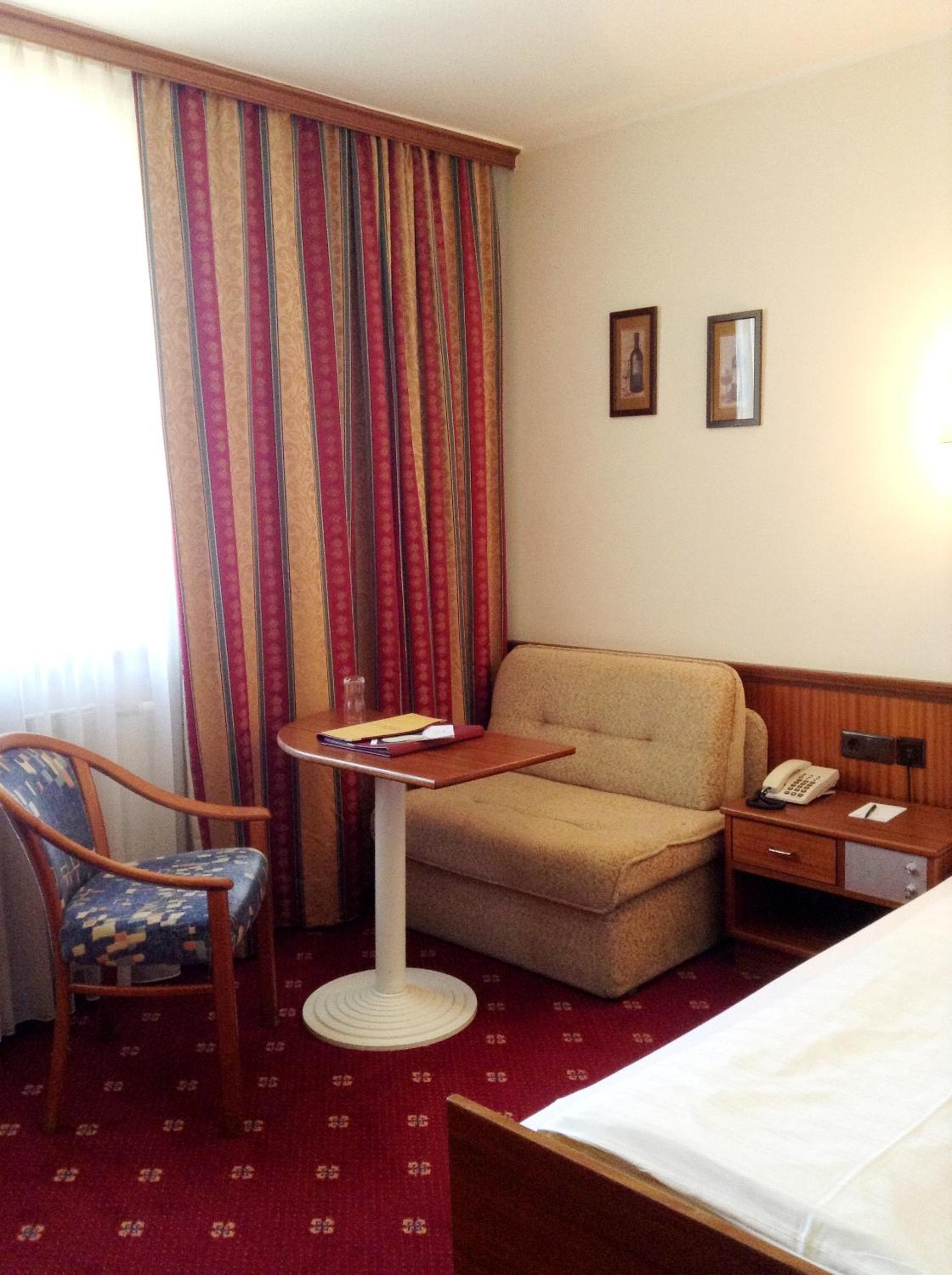 Standard Single Room