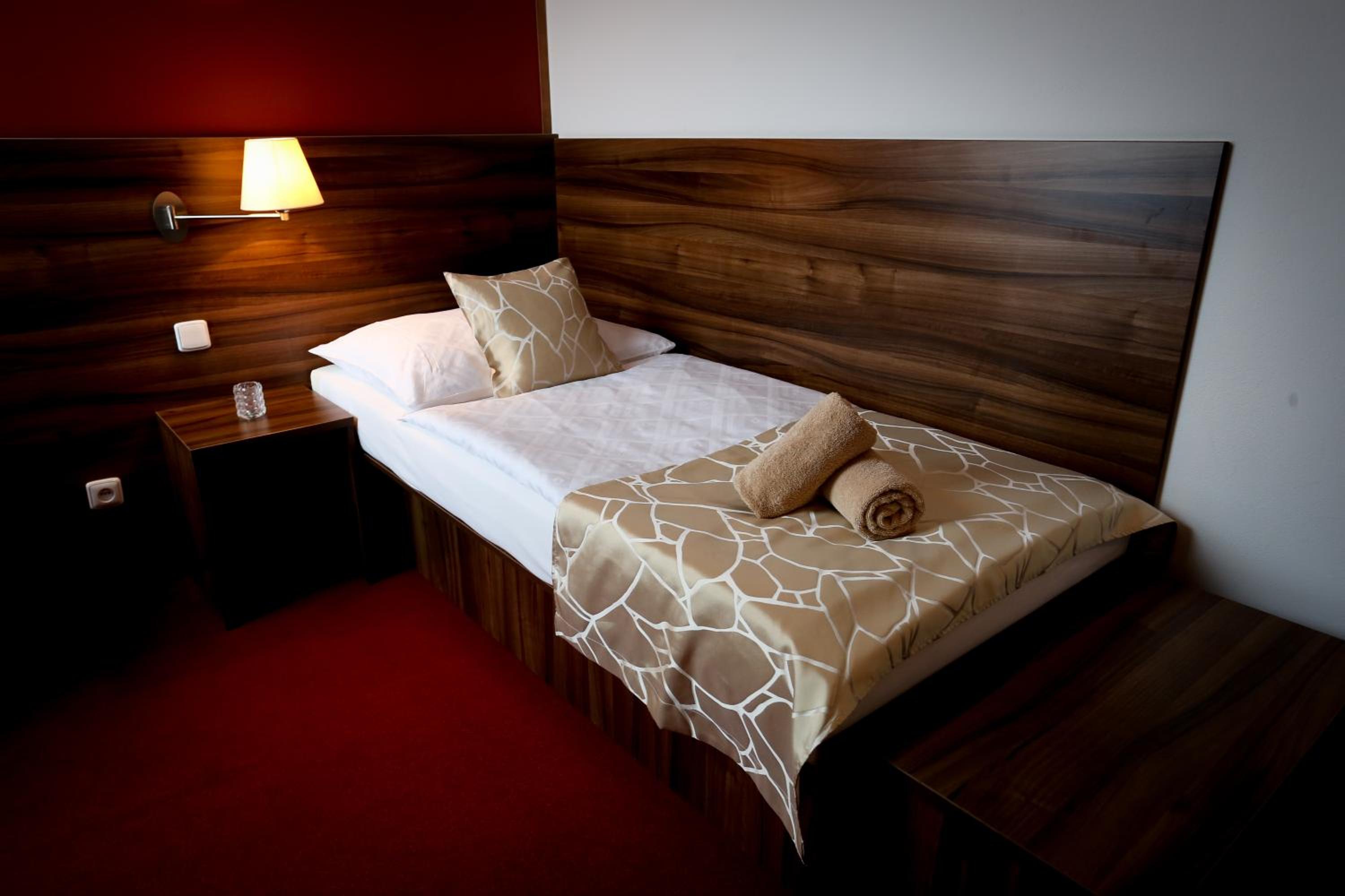 Single Room photo 2
