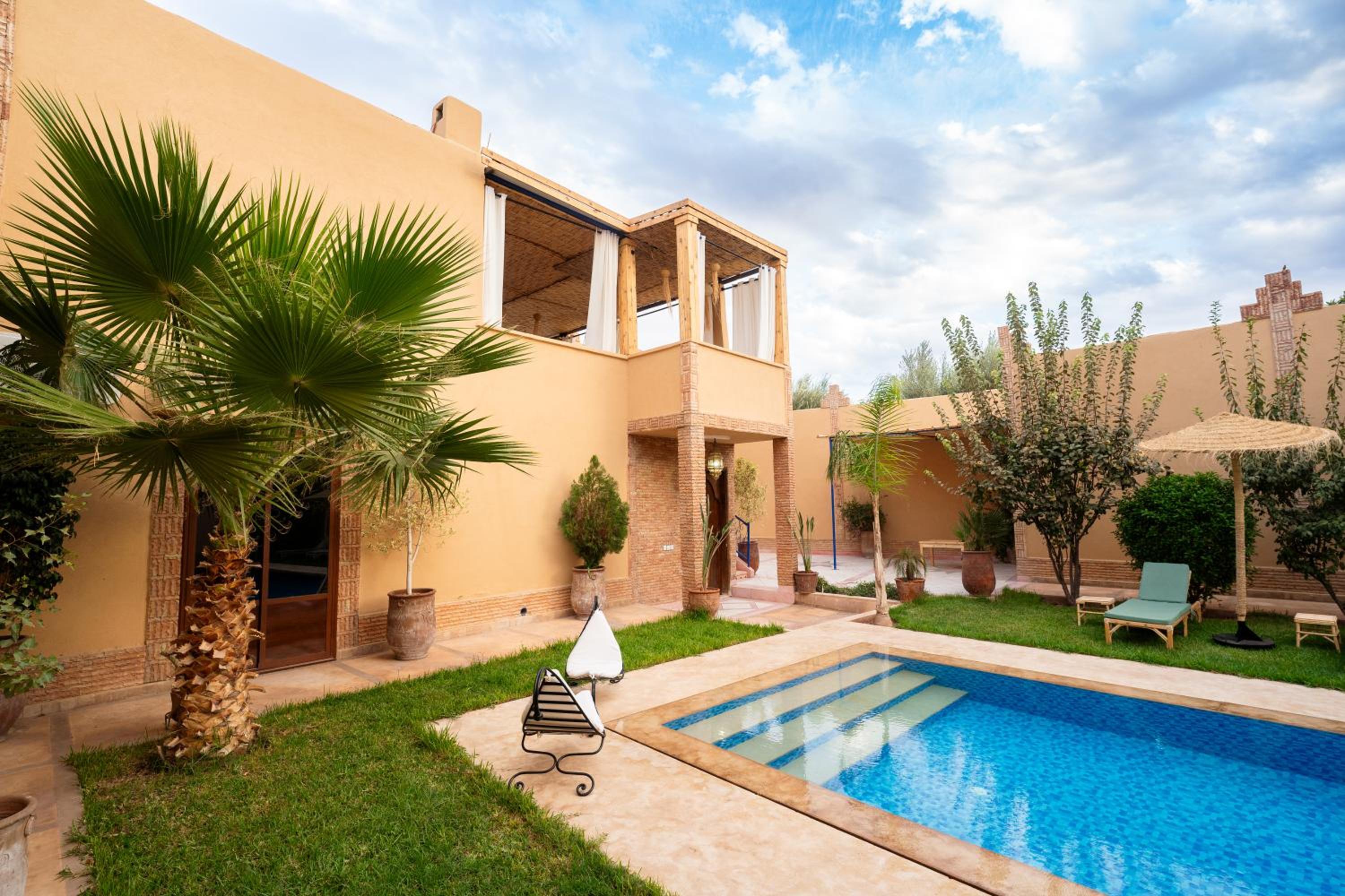 Villa with Private Pool photo 3