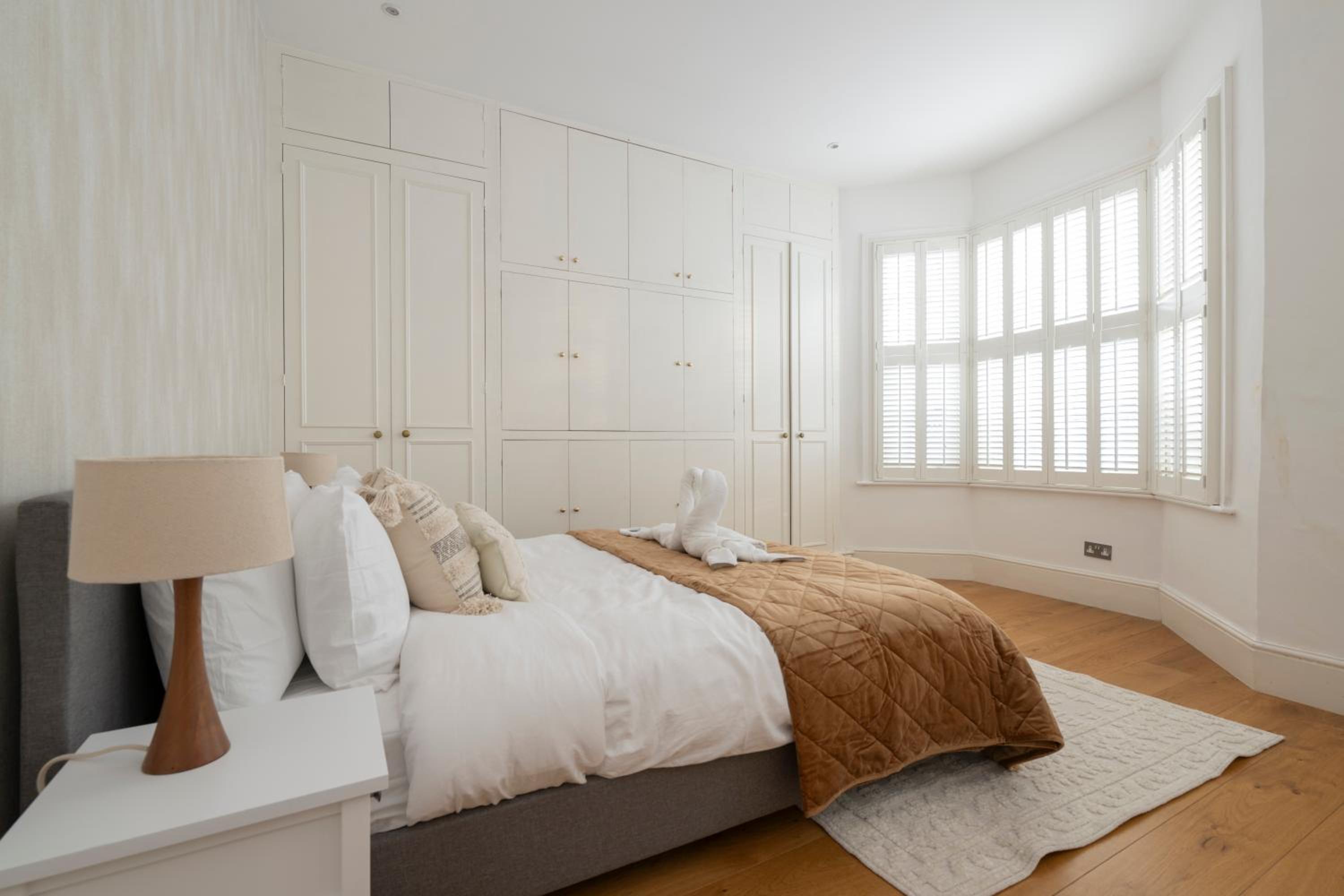 Four-Bedroom House photo 2