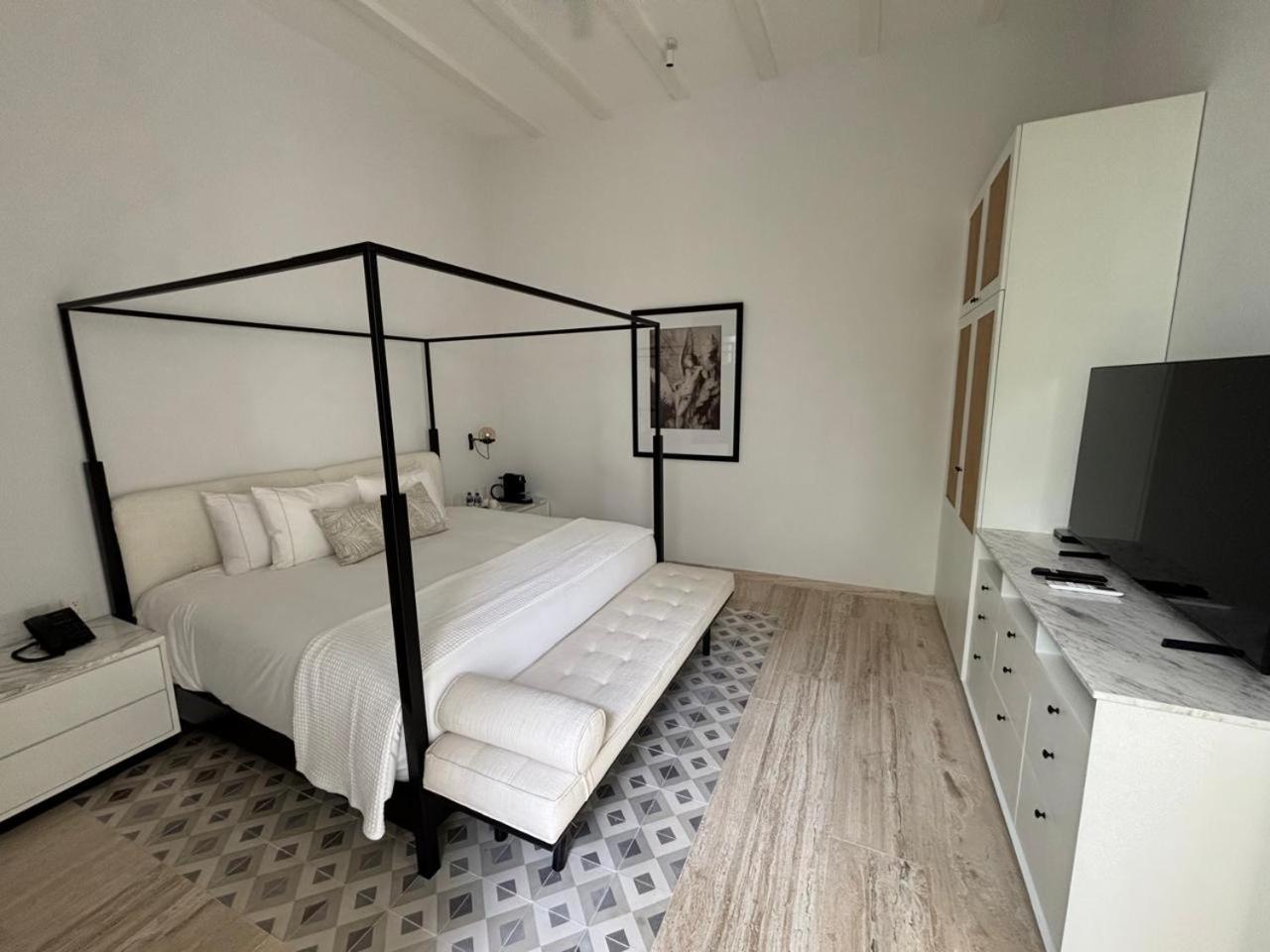 Suite with Garden View photo 2