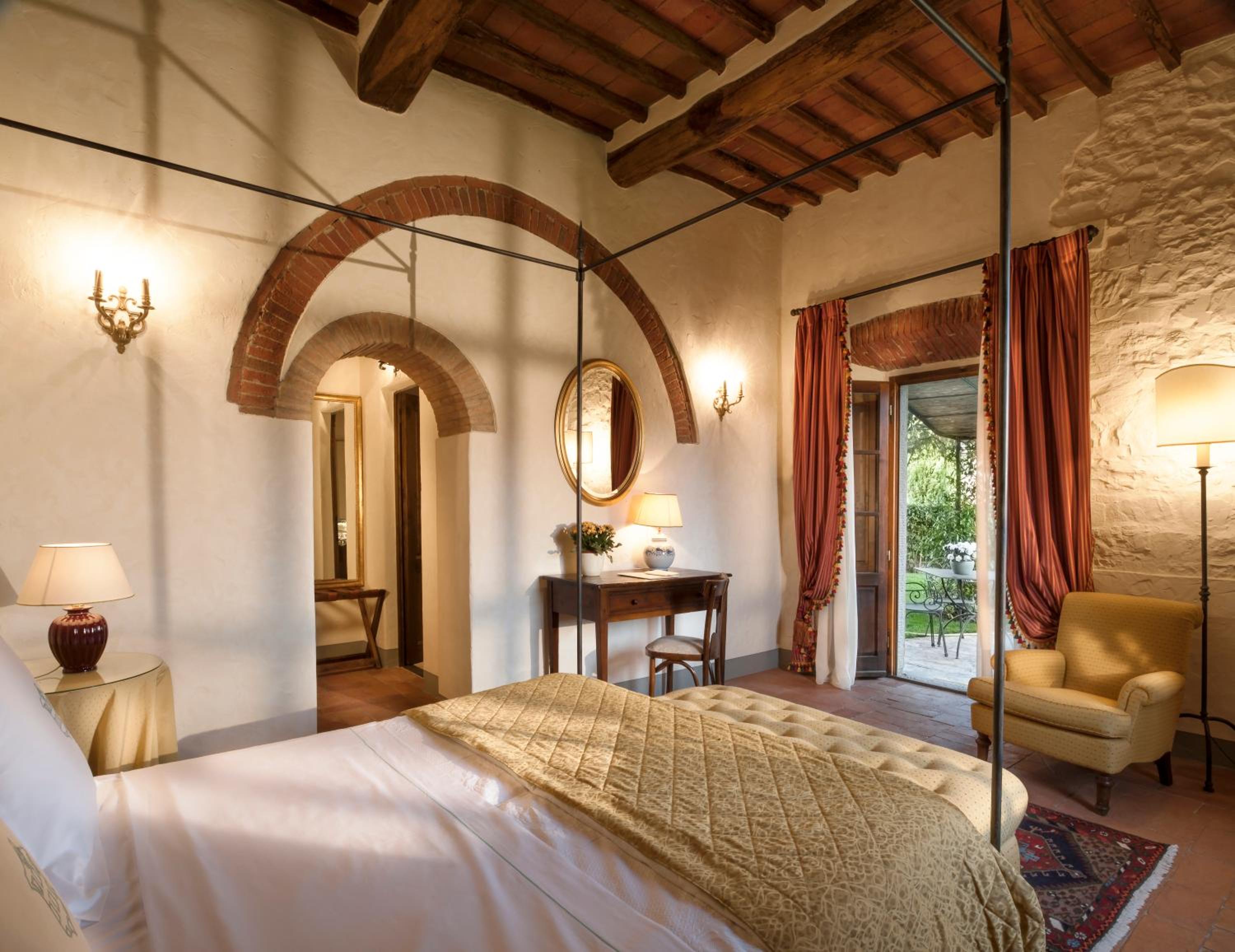 Jacuzzi Garden Suite