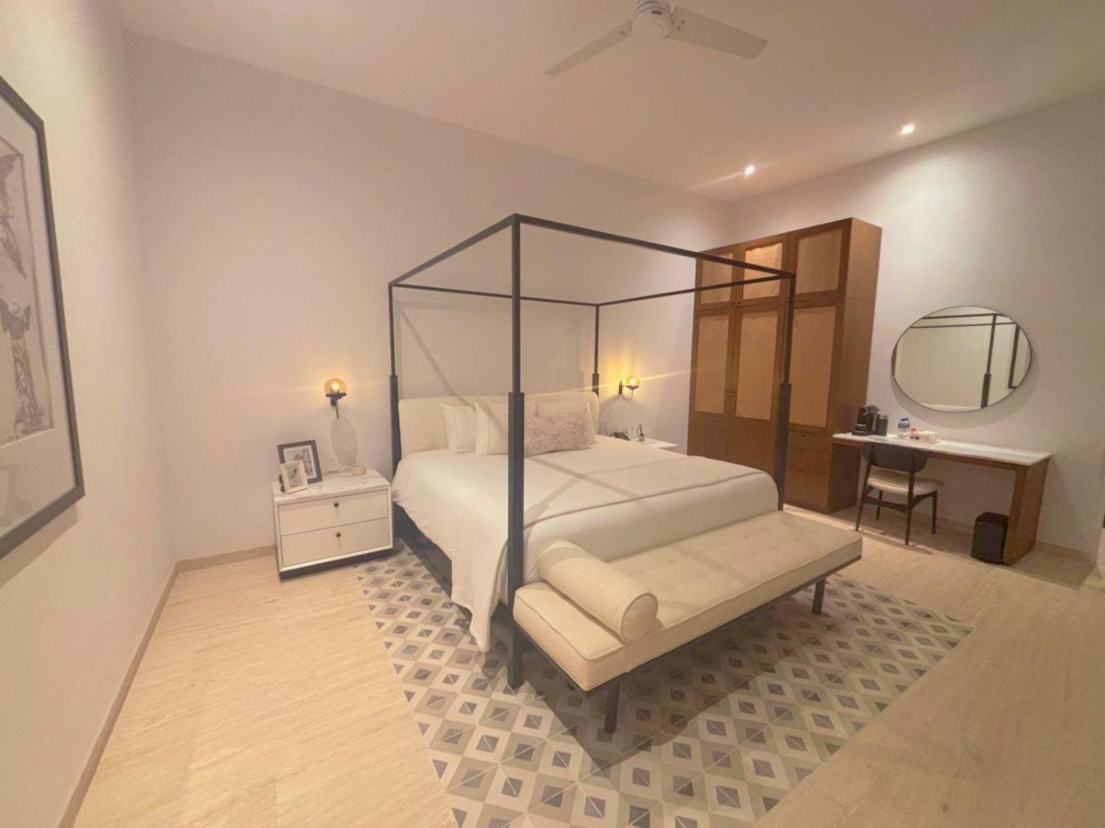 Deluxe Suite - Photo 1