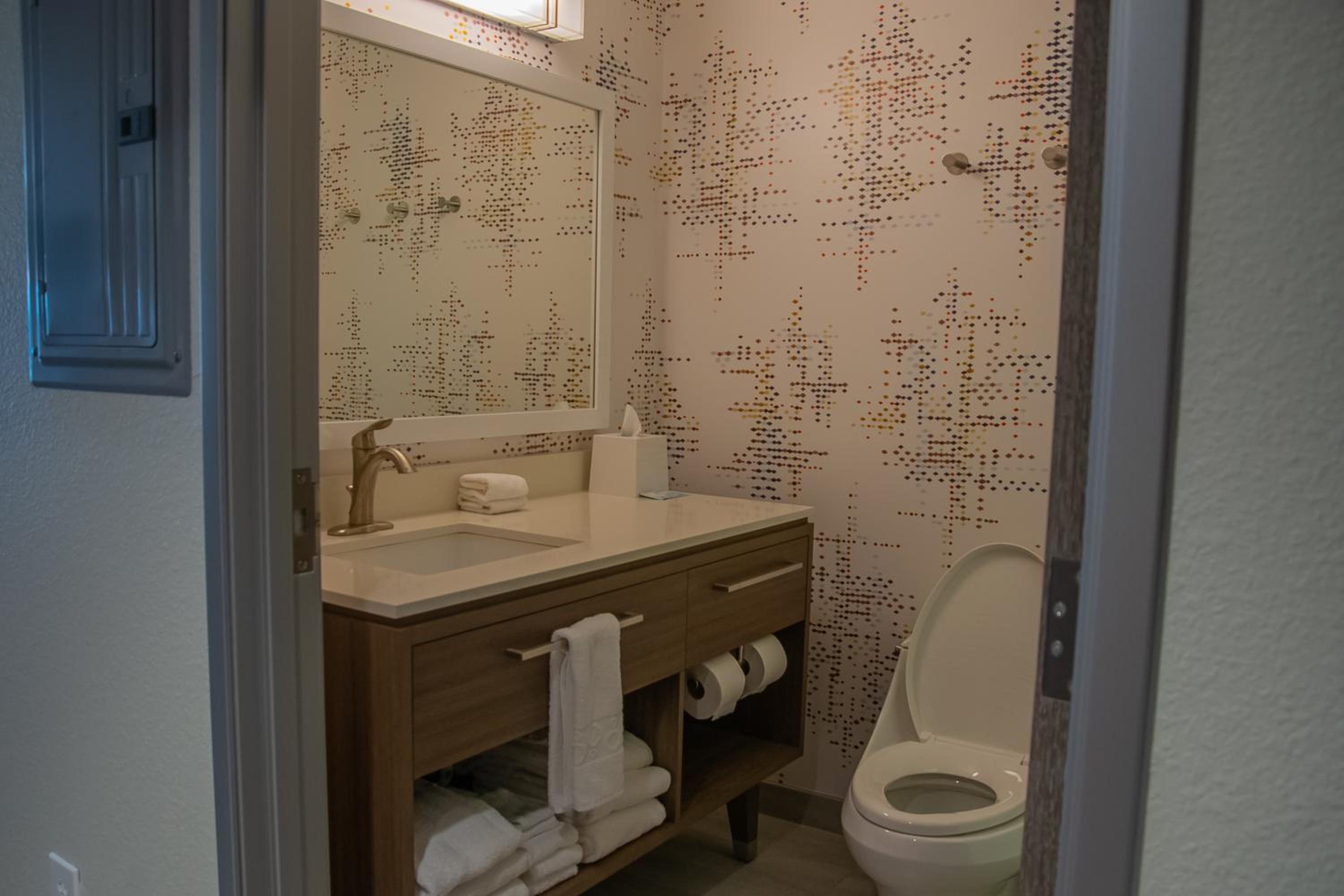 King Studio Suite - Photo 3