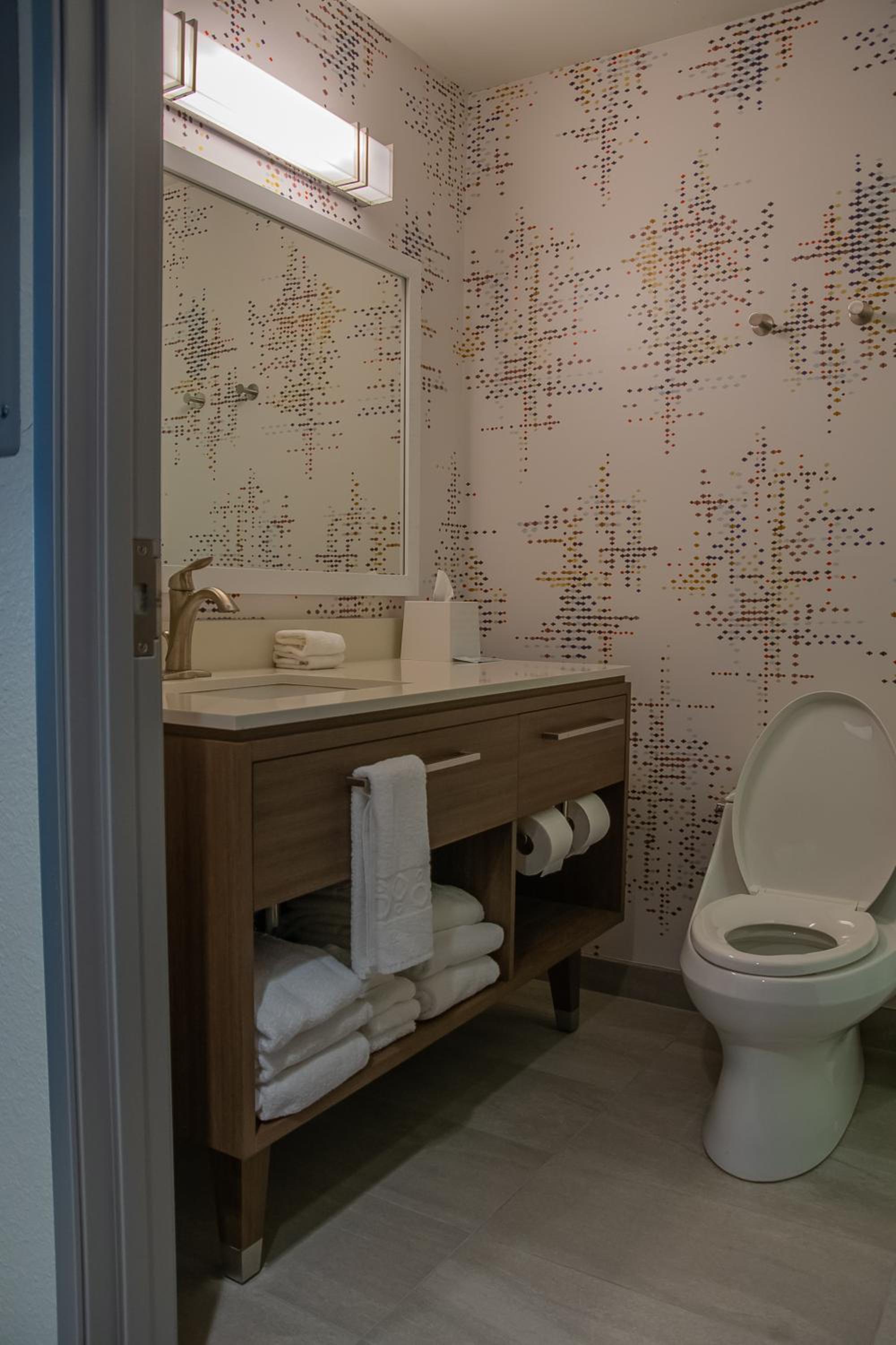 King Studio Suite - Photo 5