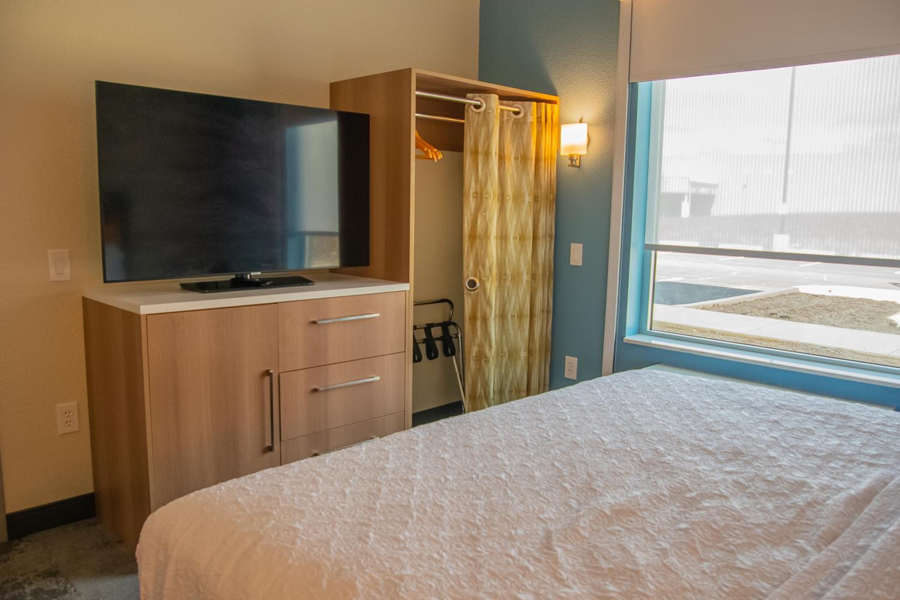King Studio Suite - Photo 7