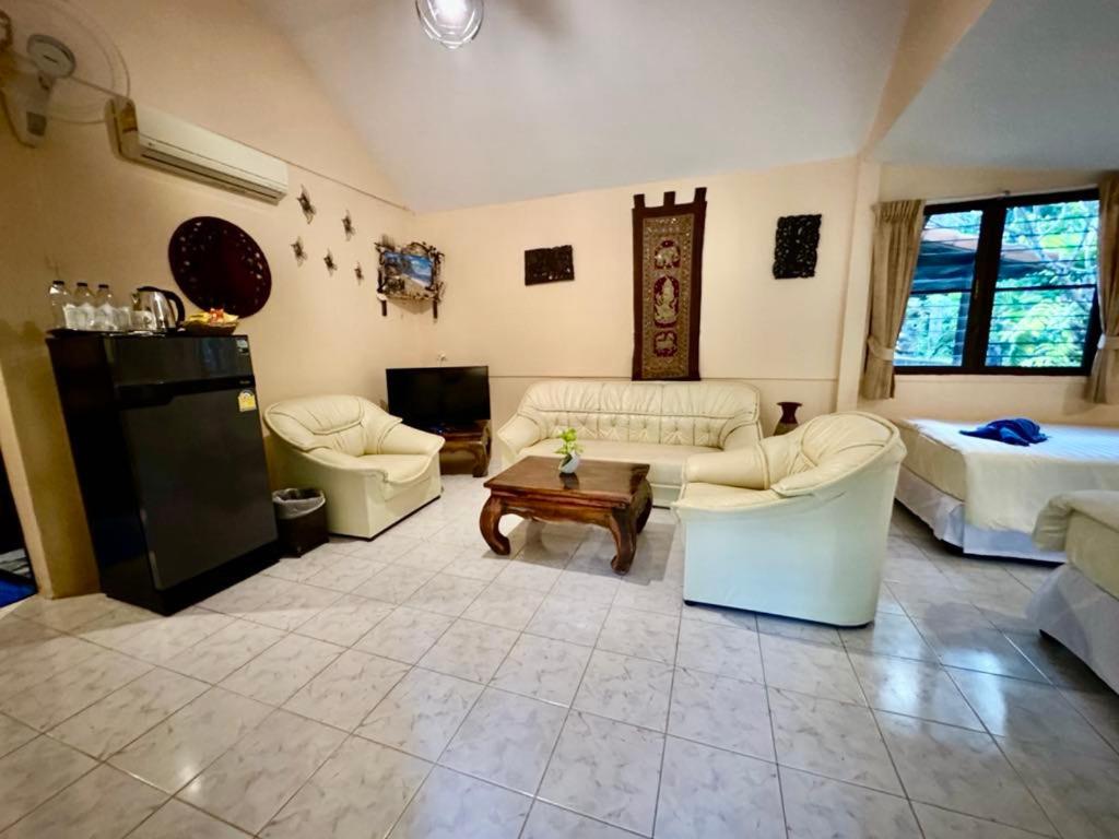 Family Bungalow photo 3