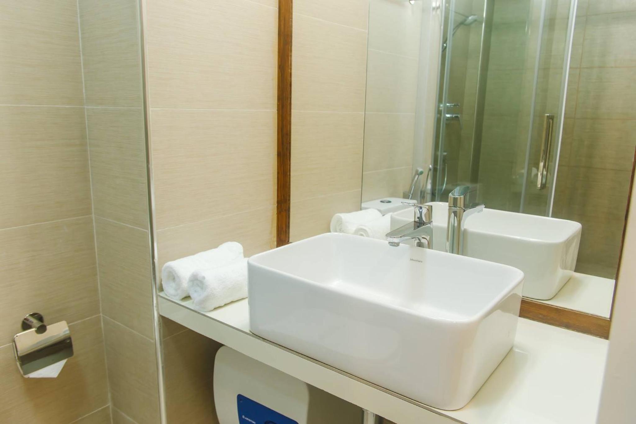 Deluxe Double or Twin Room - Photo 2