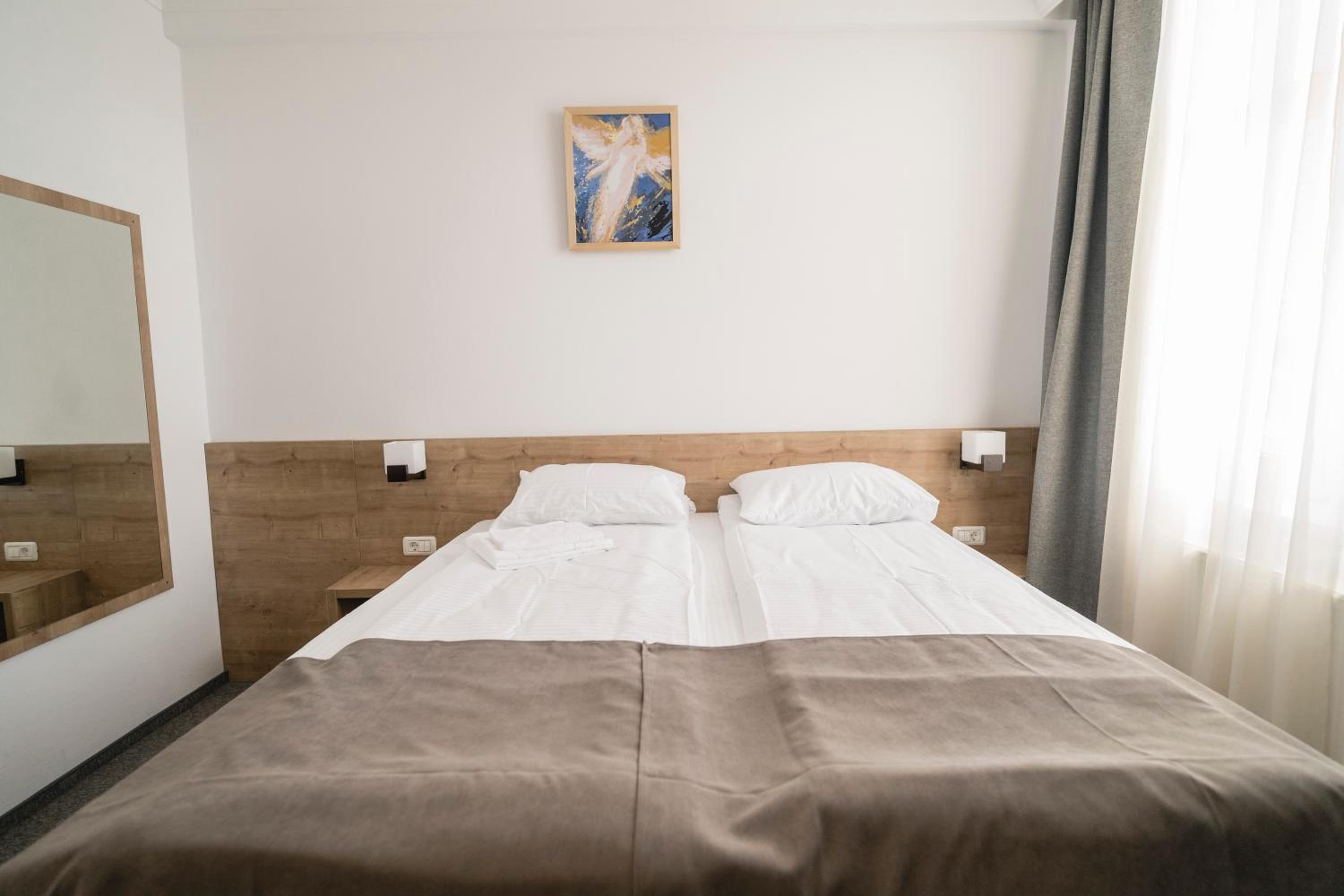 Double Room - Photo 4