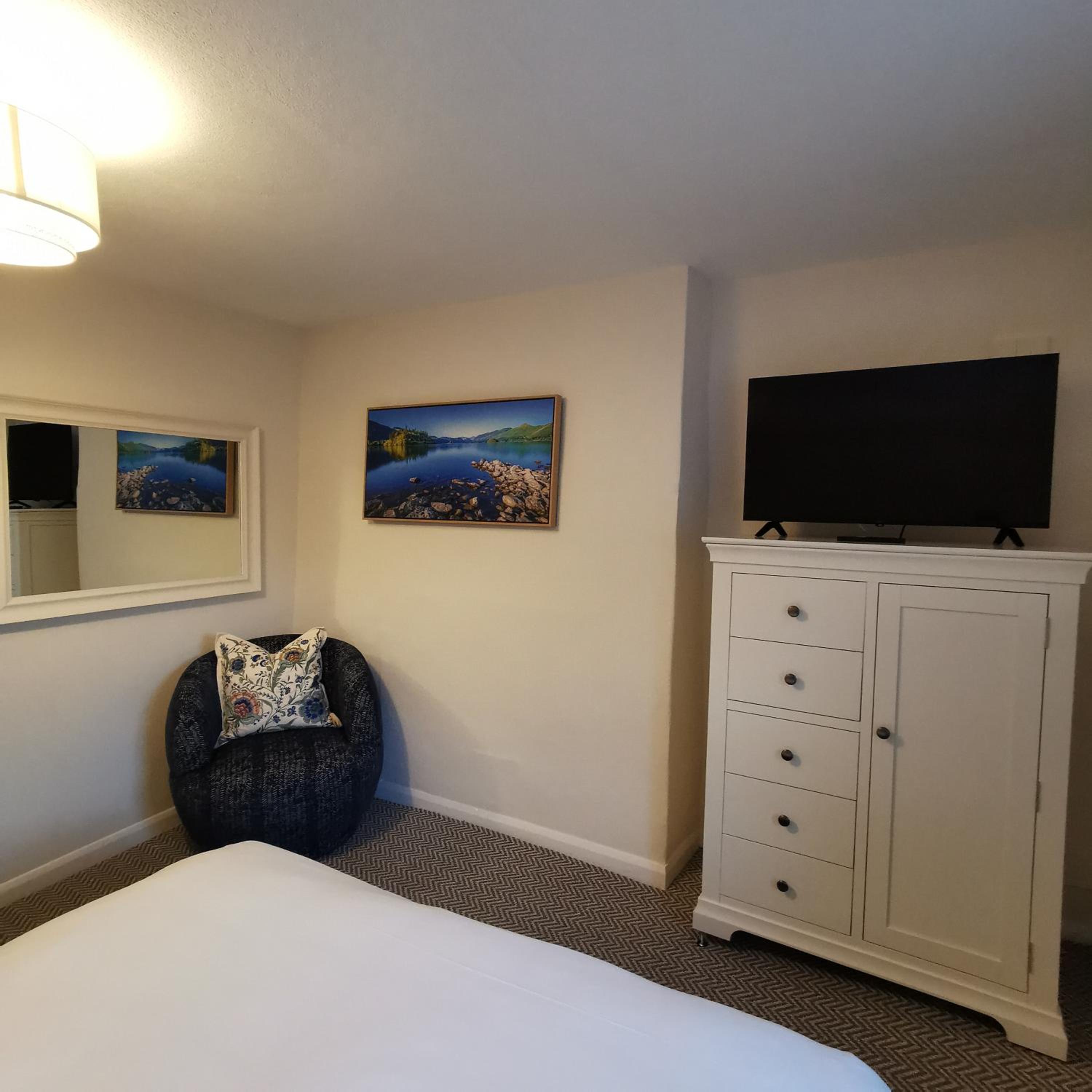 Superior King Room - Photo 6