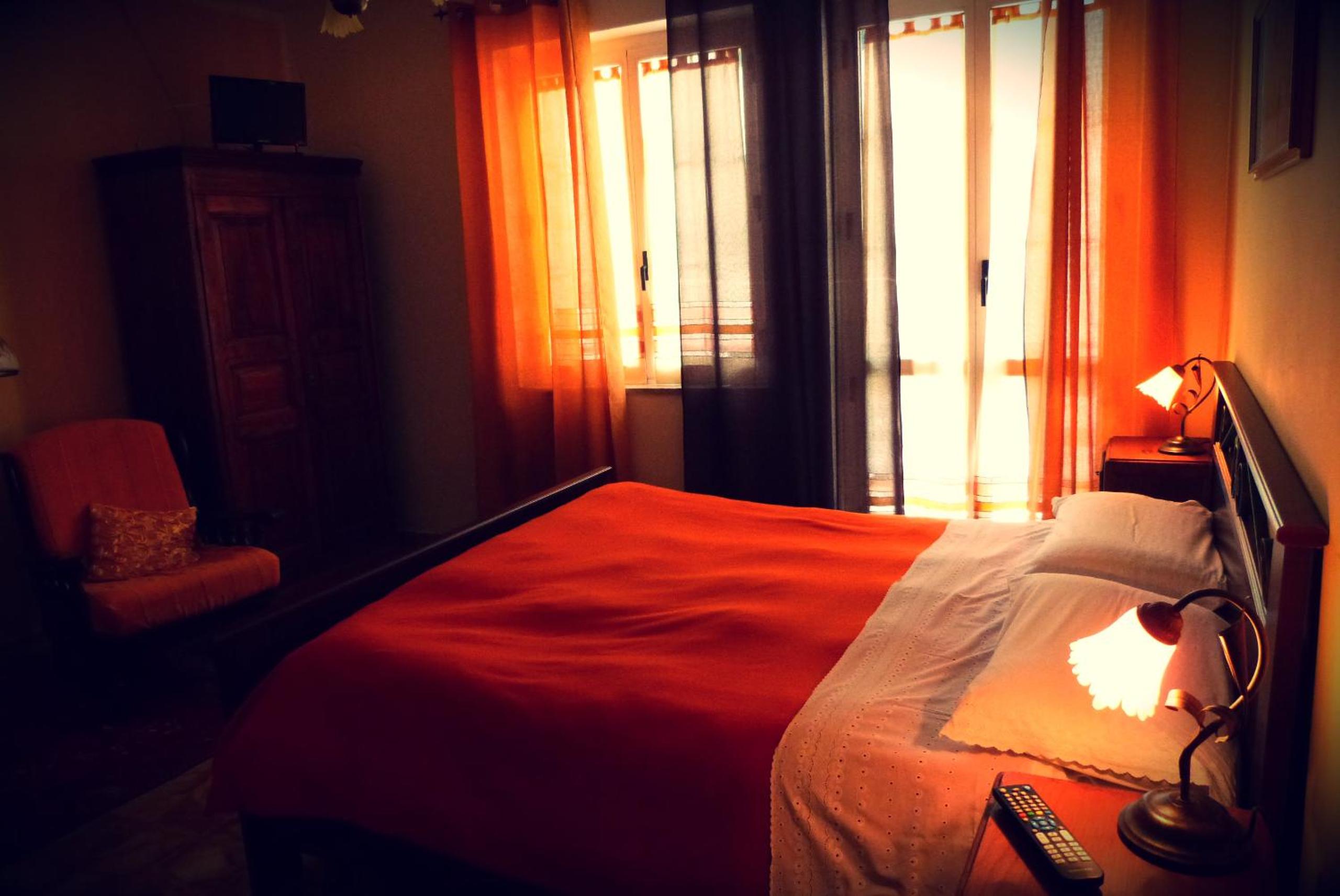 Standard Double Room with Shared Bathroom photo 3