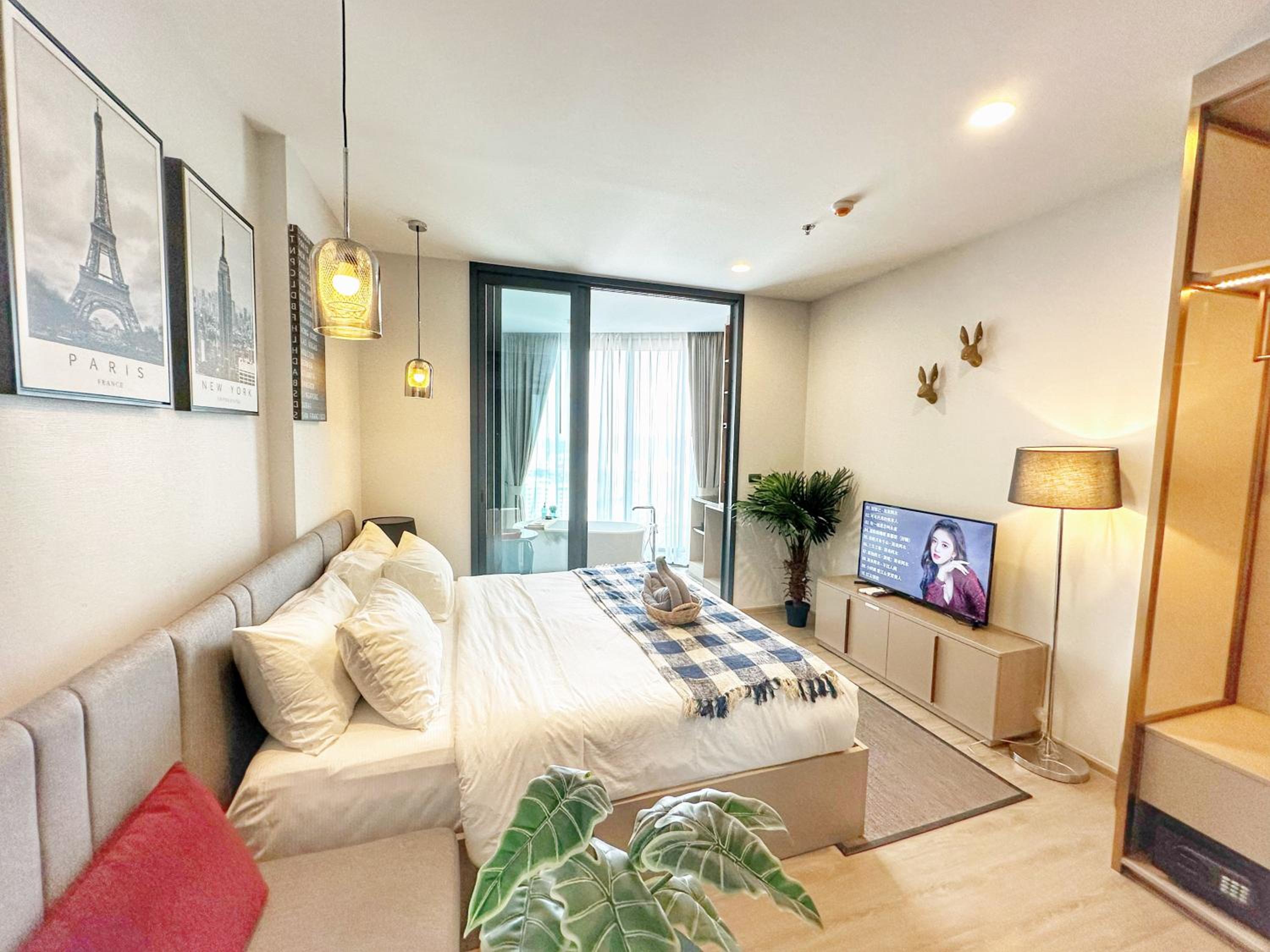 King Suite with Ocean View