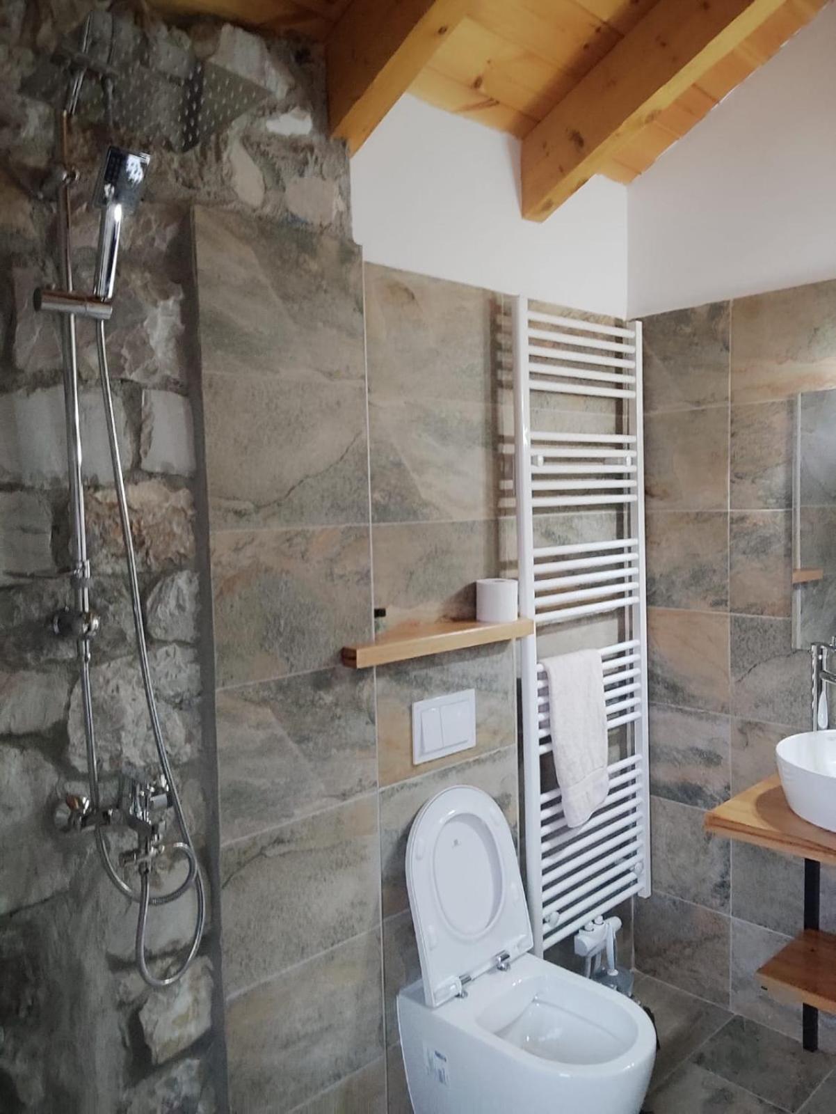 Deluxe Double Room with Extra Bed photo 2