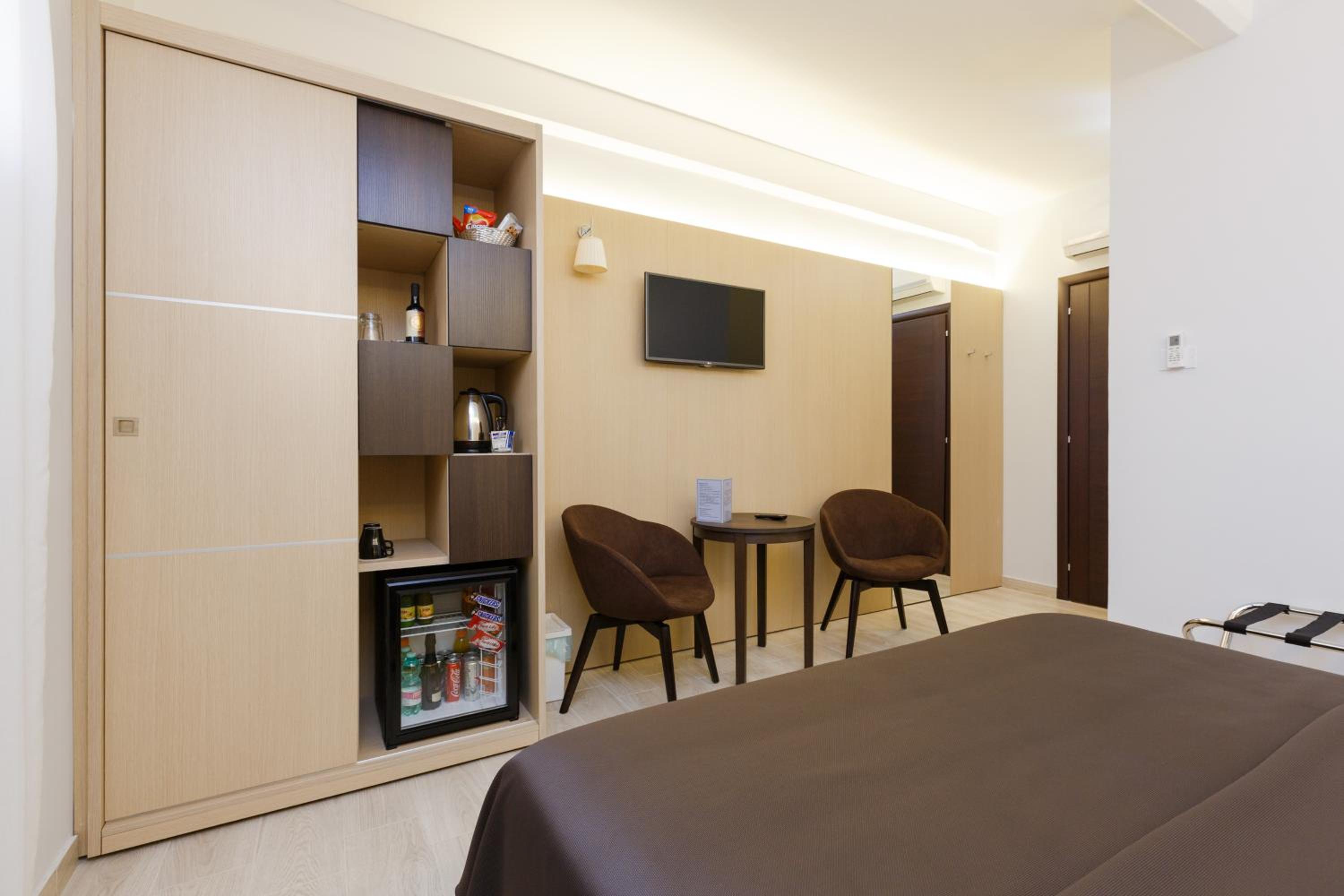 Standard Double or Twin Room - Basement photo 3