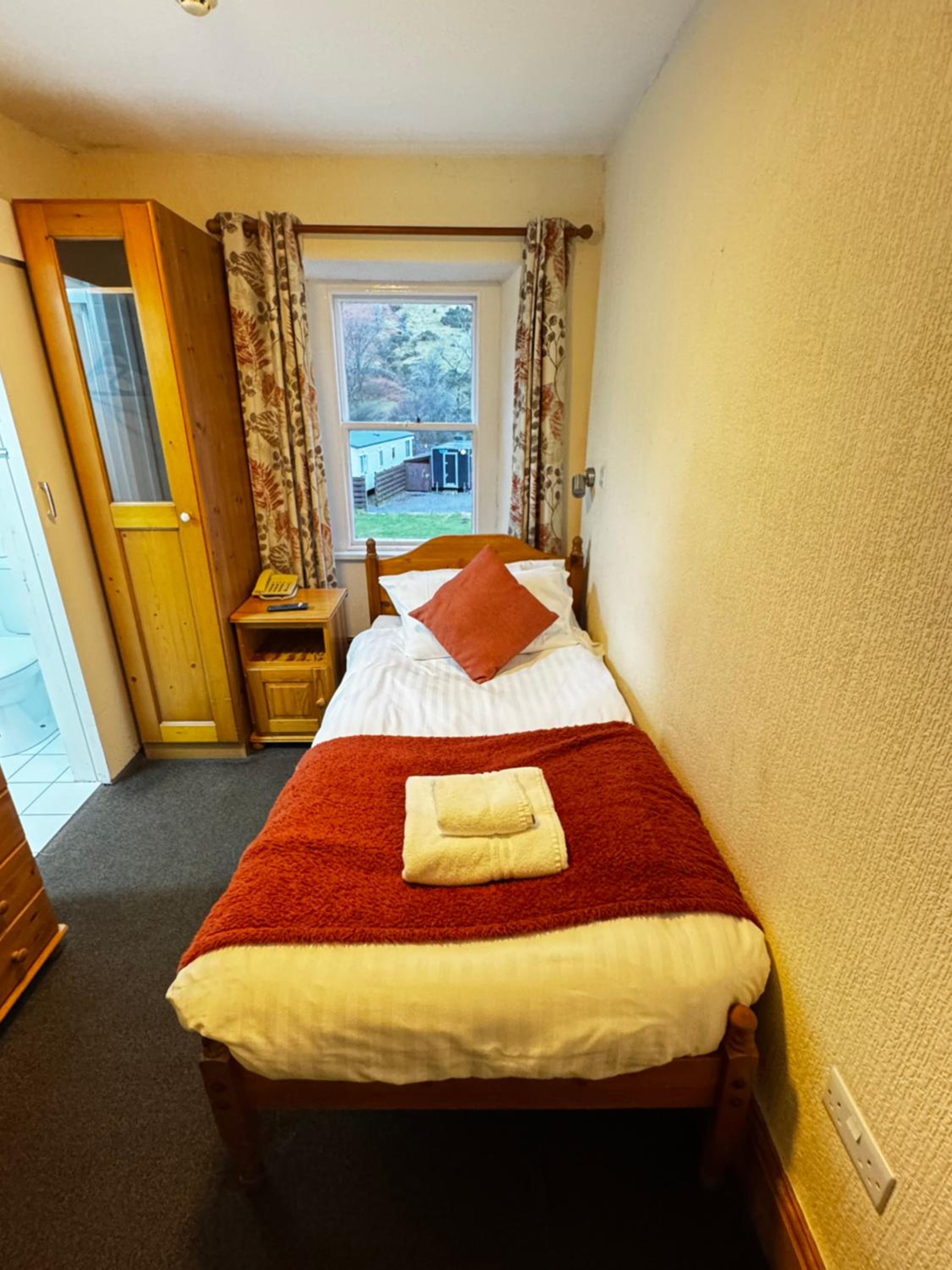 Single Room photo 1