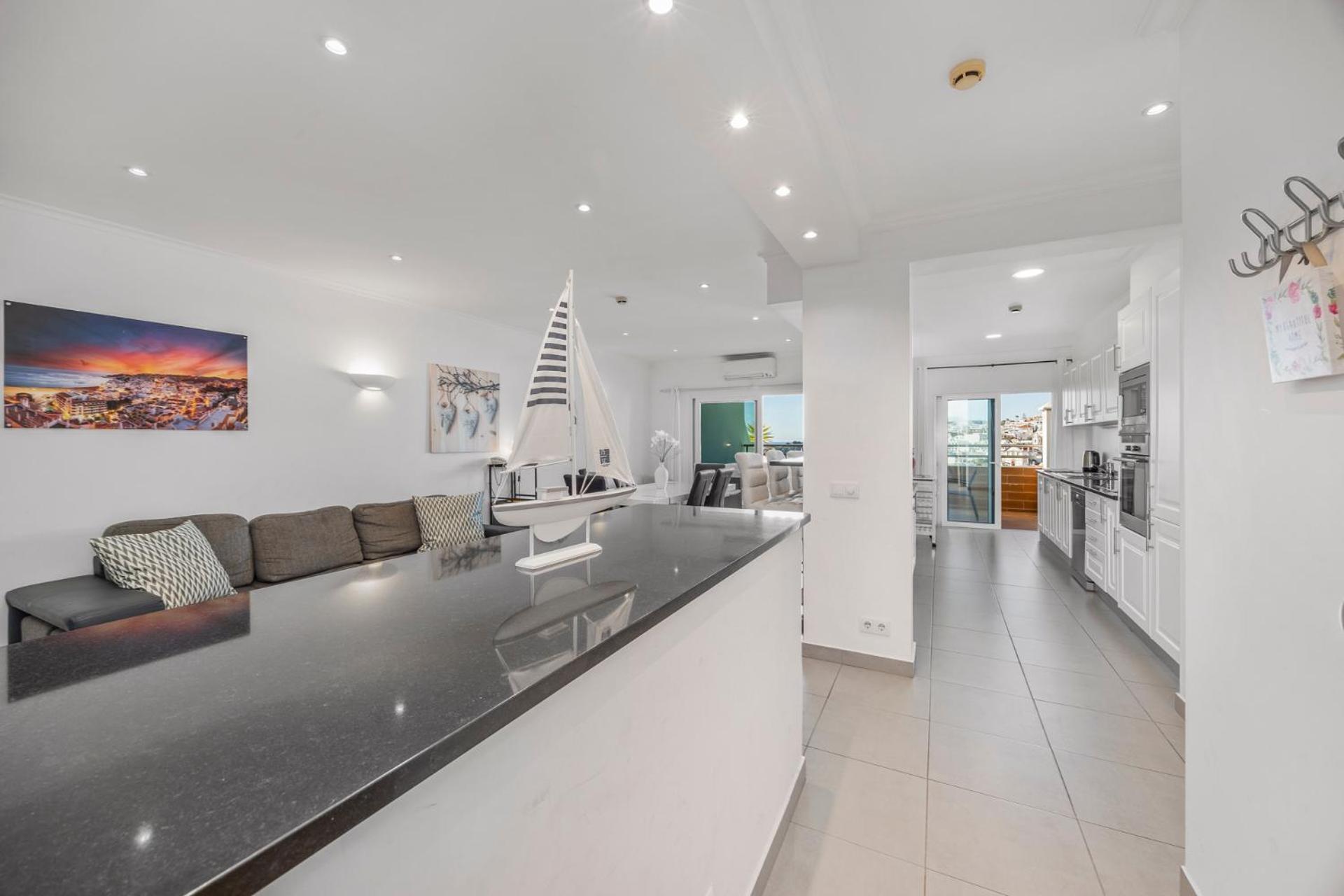 Two-Bedroom Apartment with Terrace and Sea View